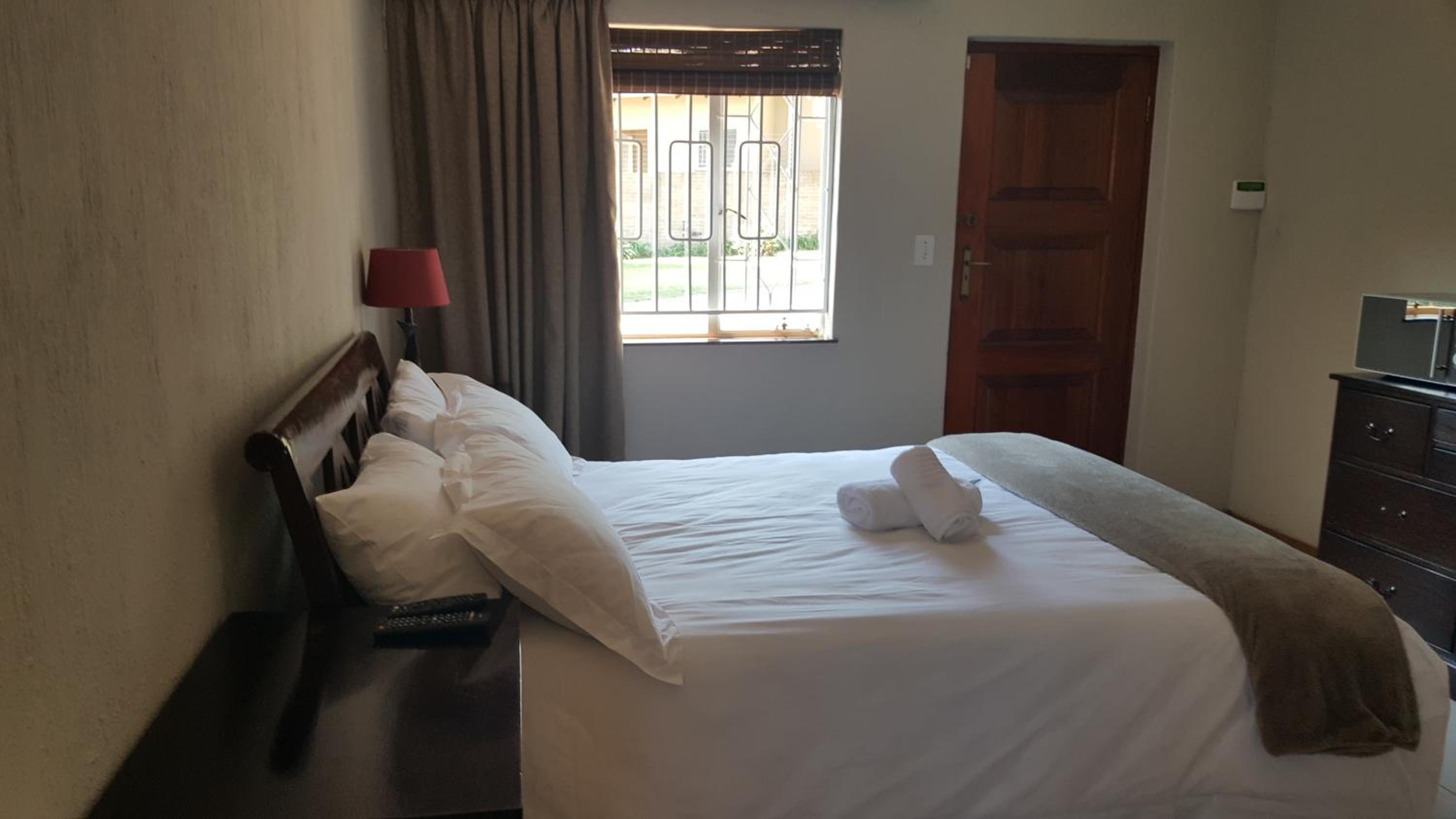 8 Ibis Lane Guest House