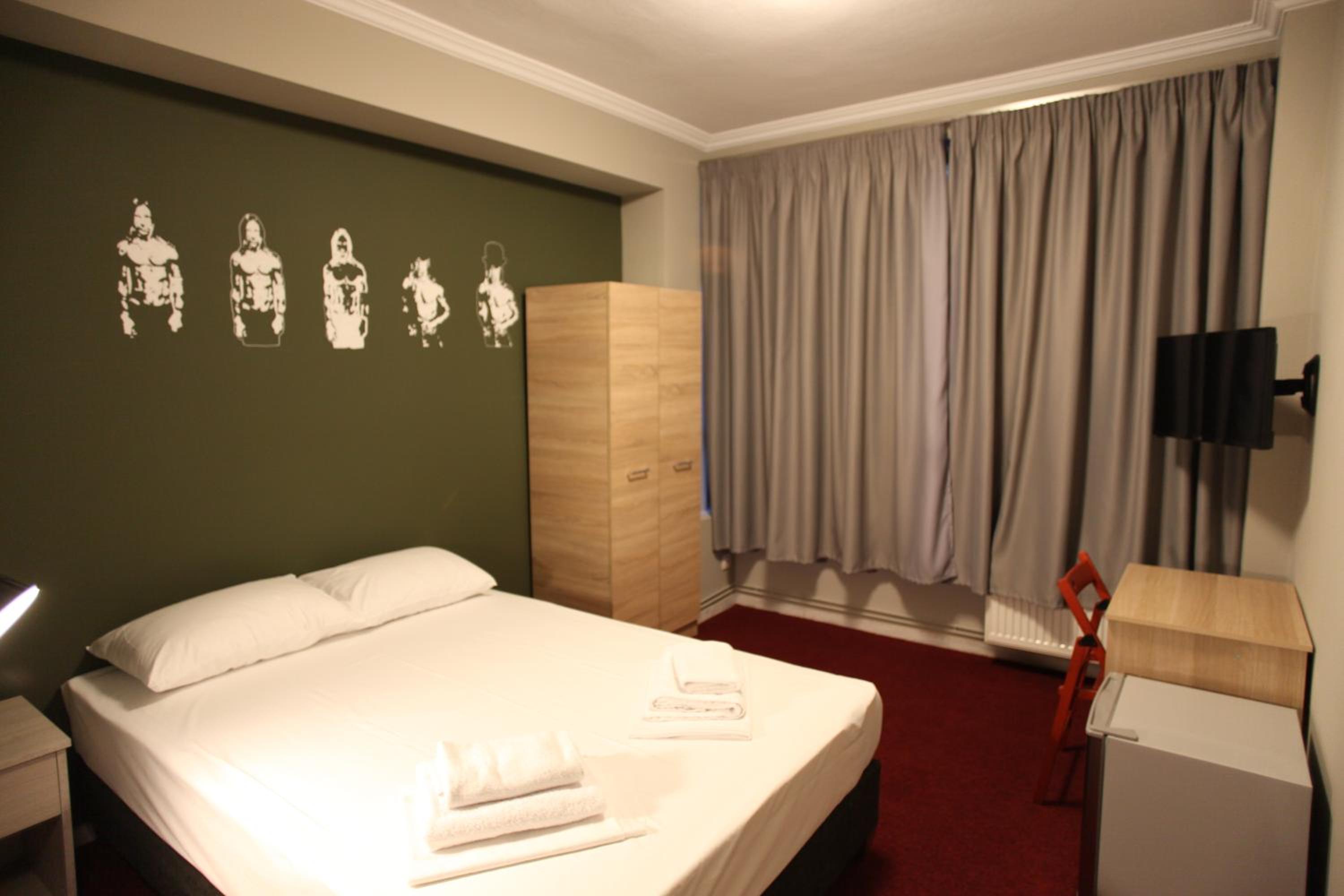 Photo 10