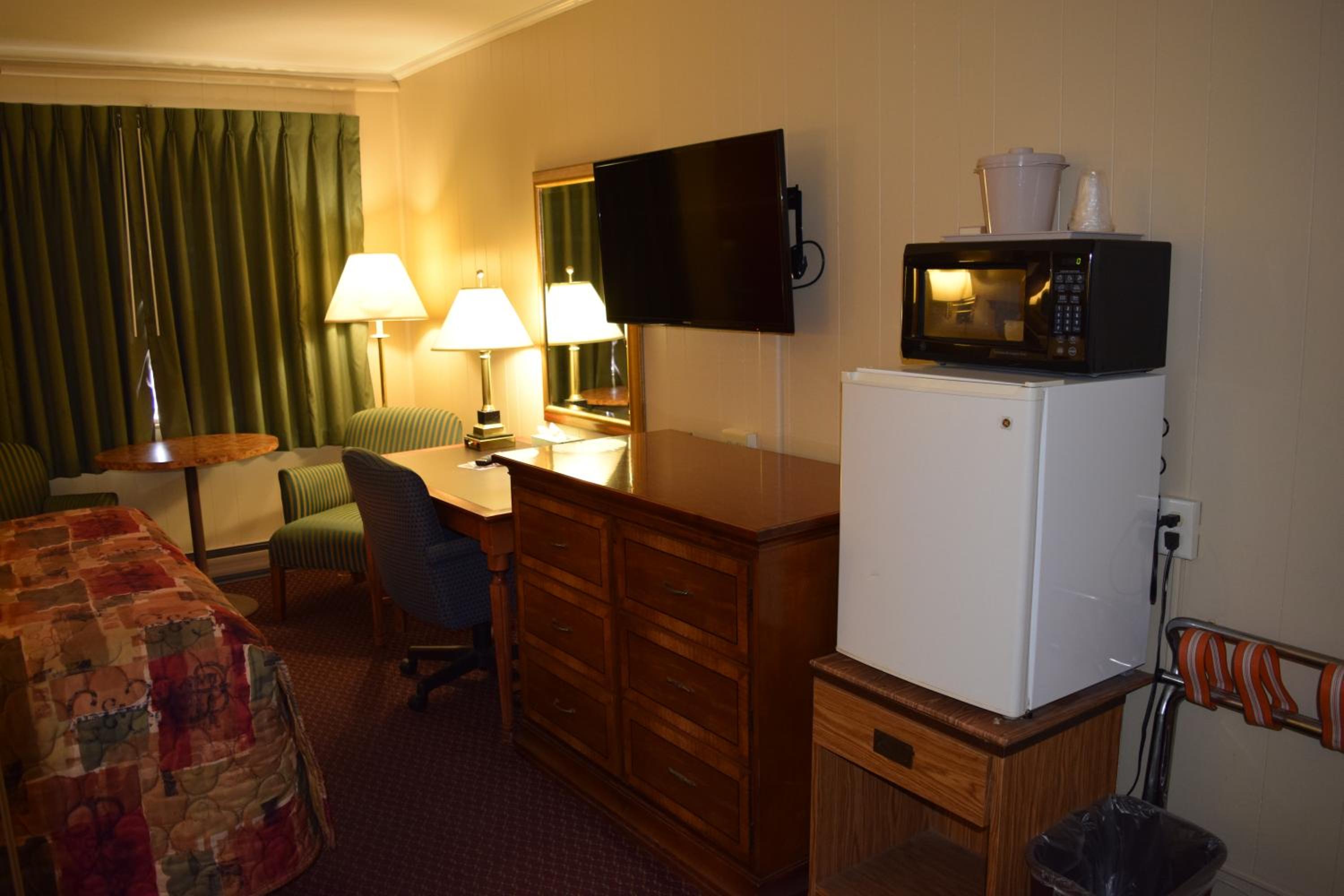 Economy Inn