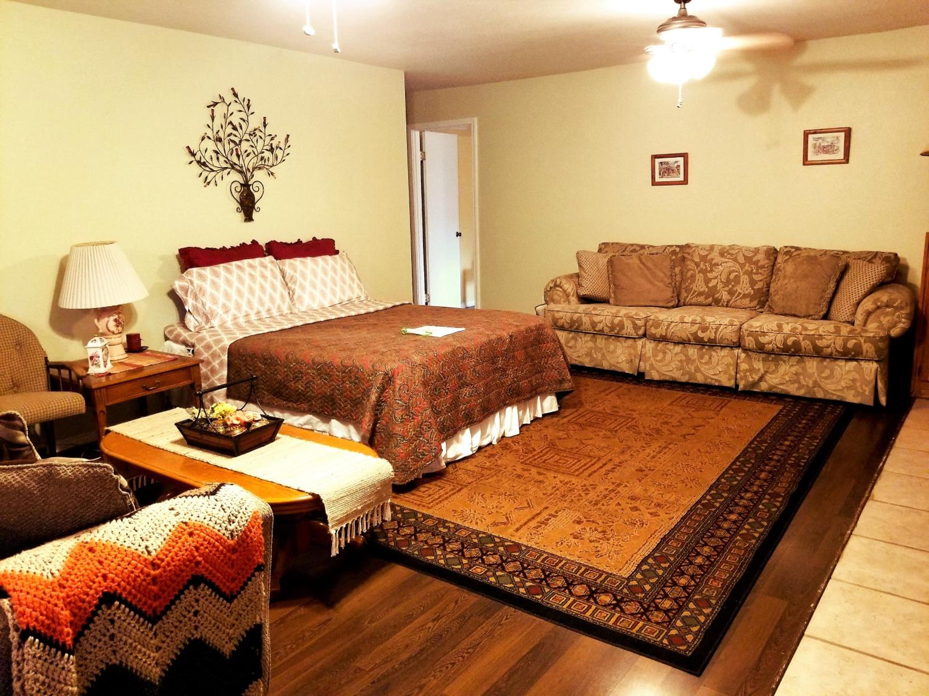 Charming Downstairs Unit view 2