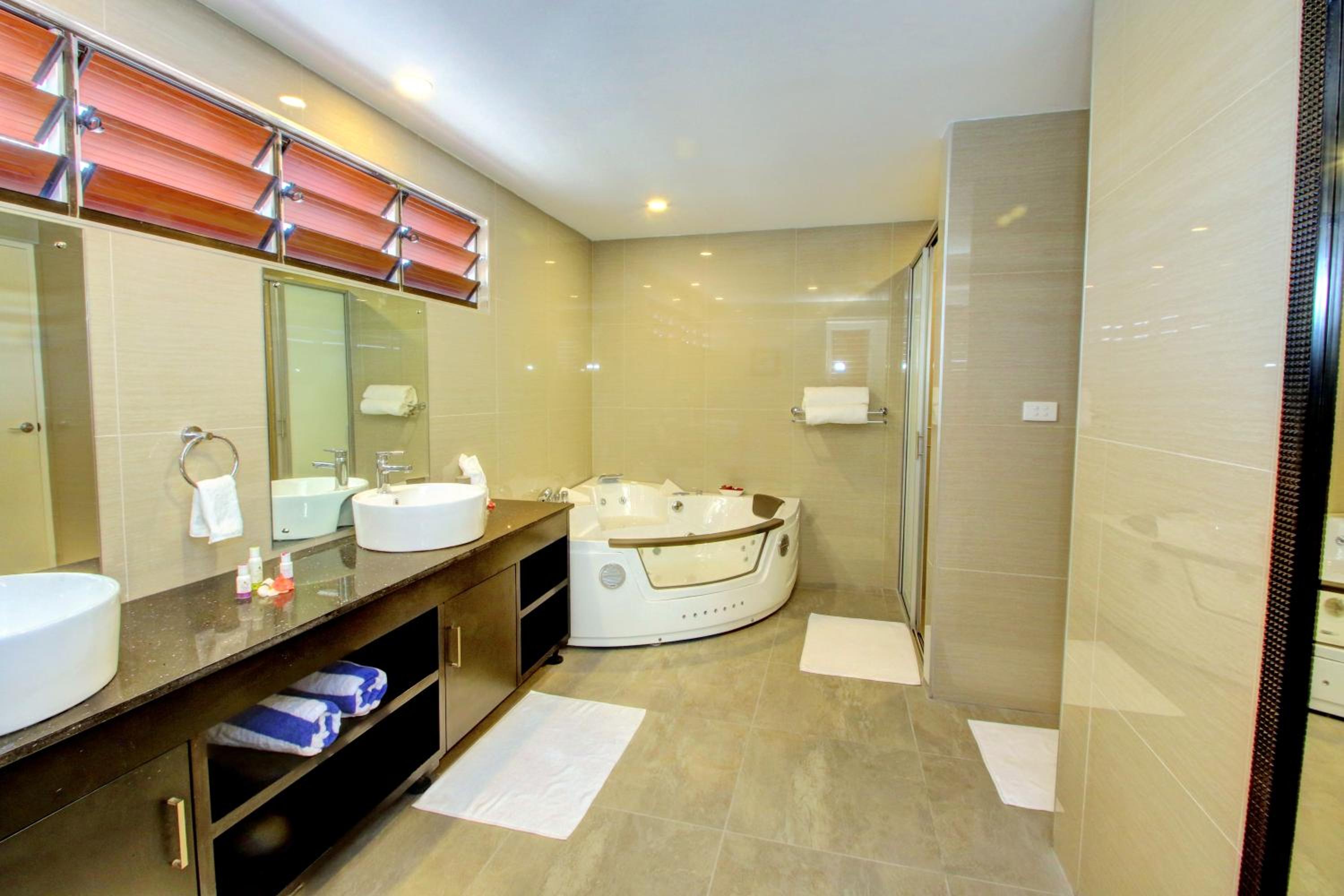 Nila Beach Resort