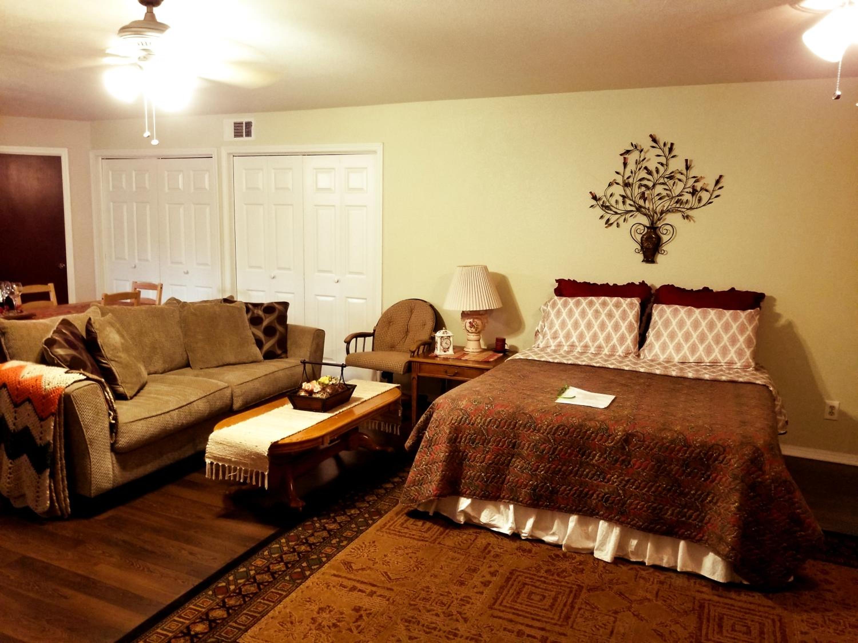 Charming Downstairs Unit view 3