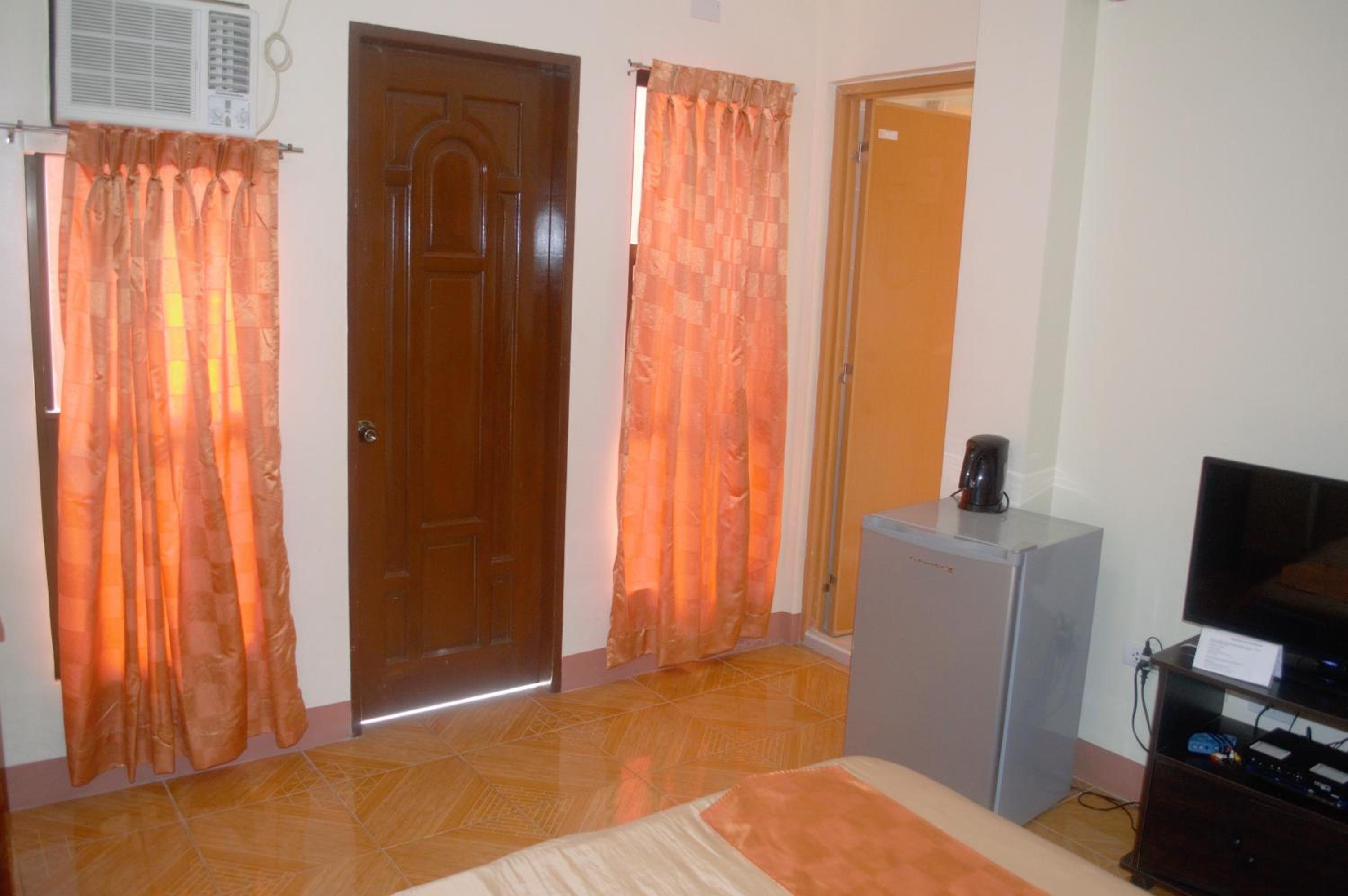 Manora Apartment