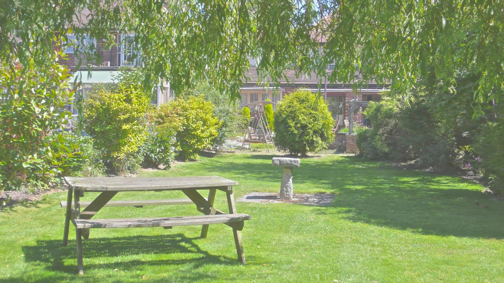 Acorn Guest House in Hull