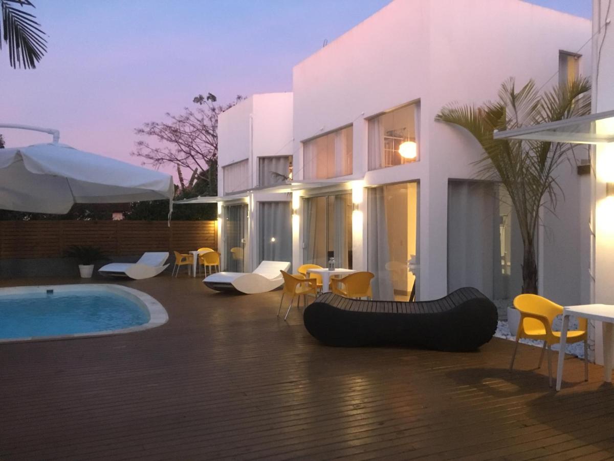 Stylish Beach House with pool
