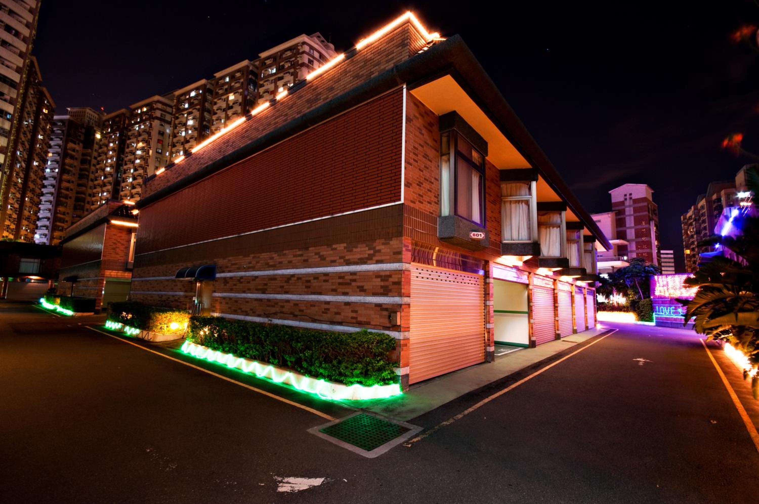 Beverly Commercial Motel view 5