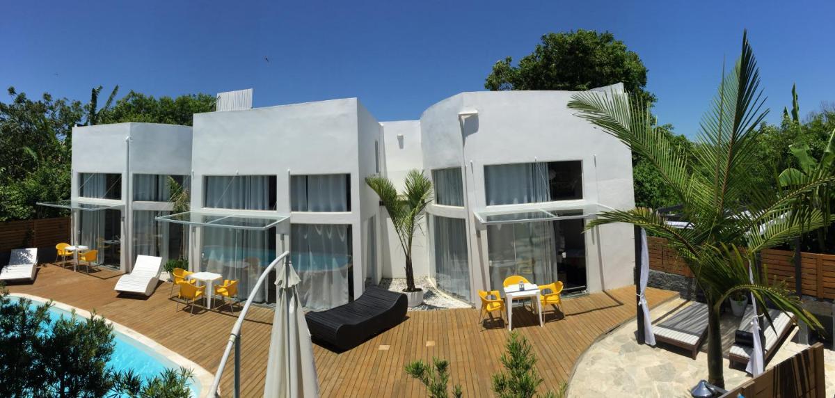 Stylish Beach House with pool