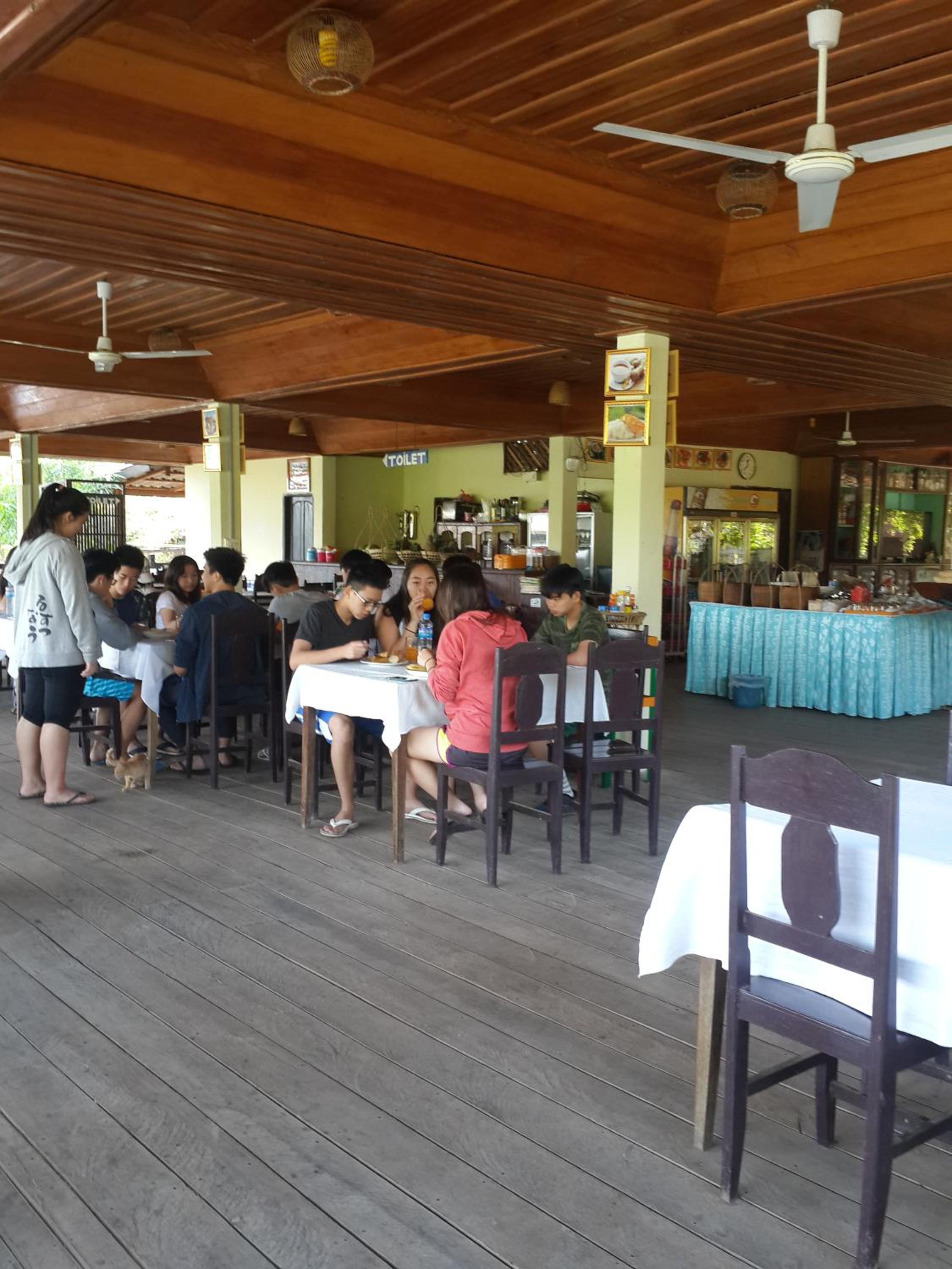 dining