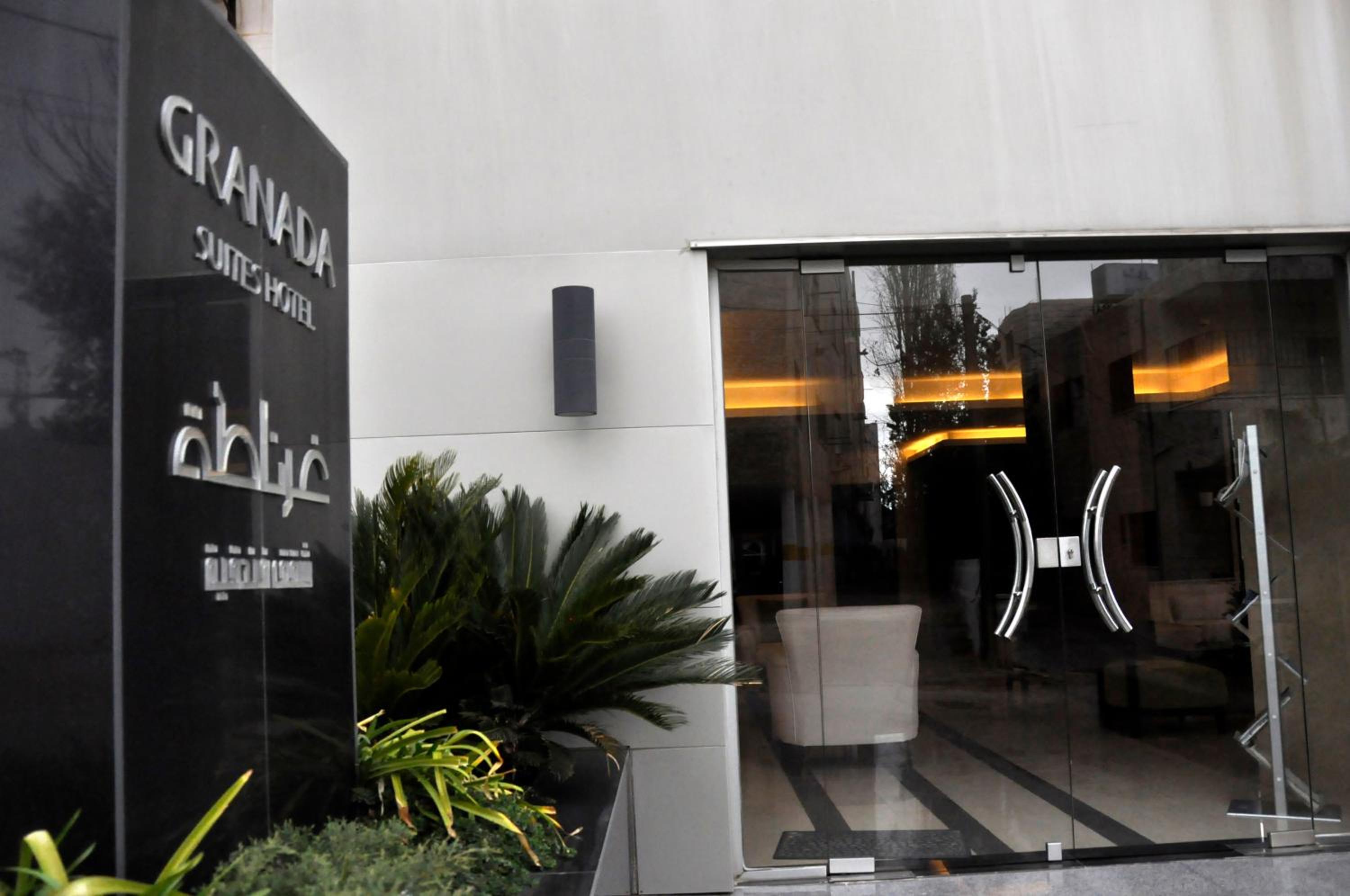 Granada Suites Hotel