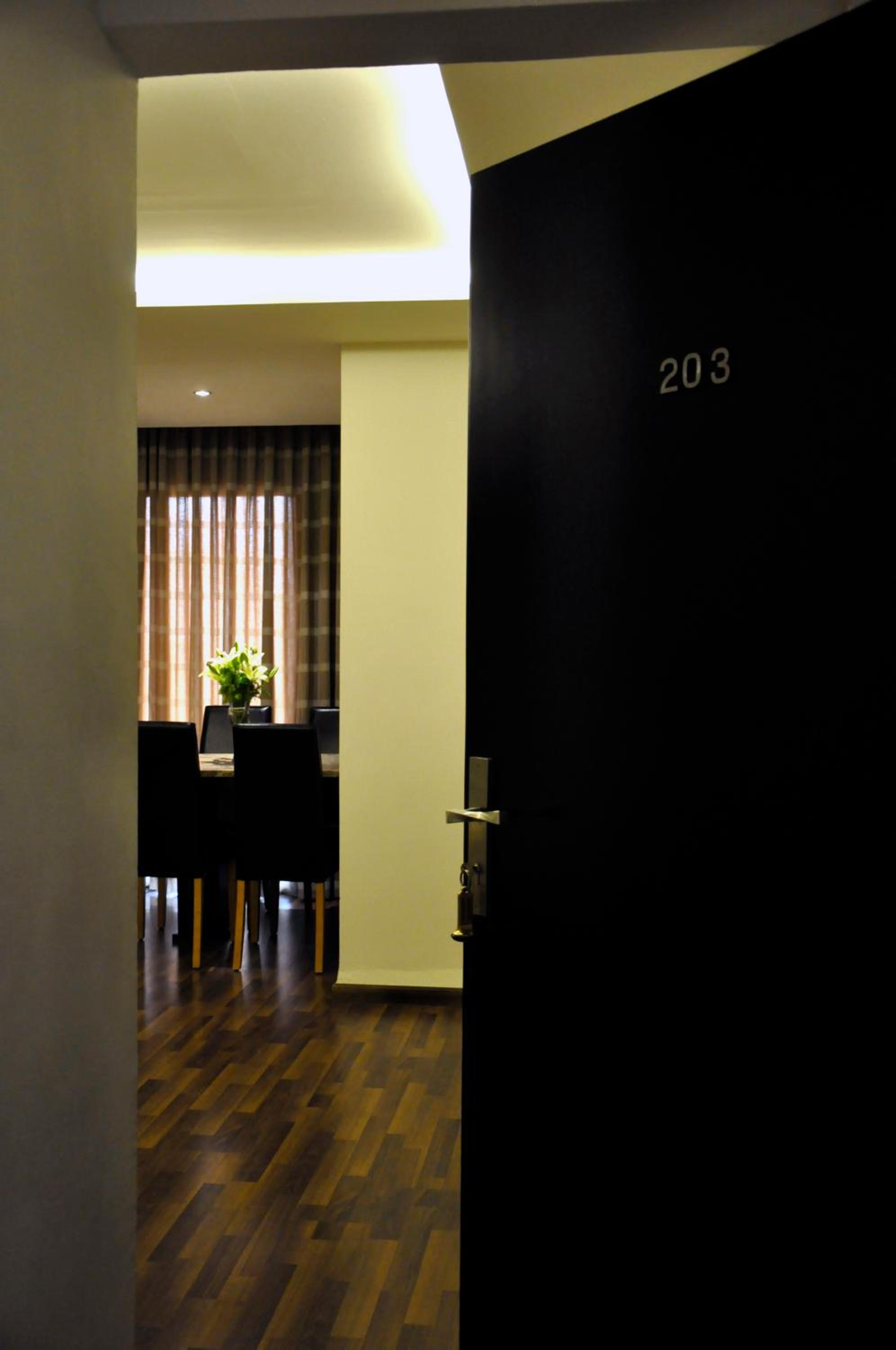 Granada Suites Hotel