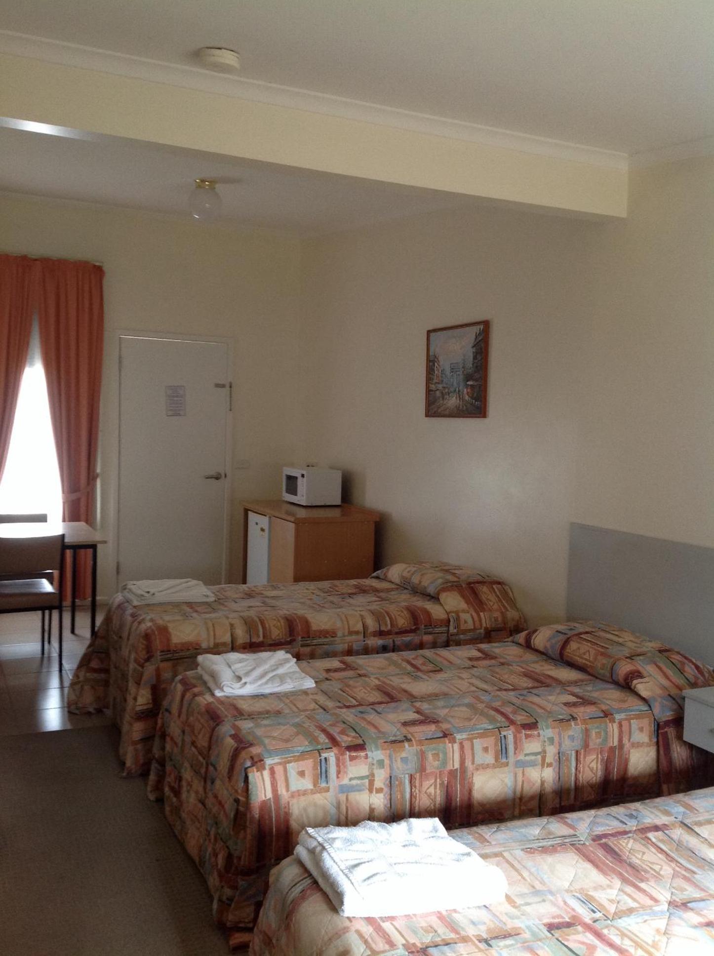 Mia Motel