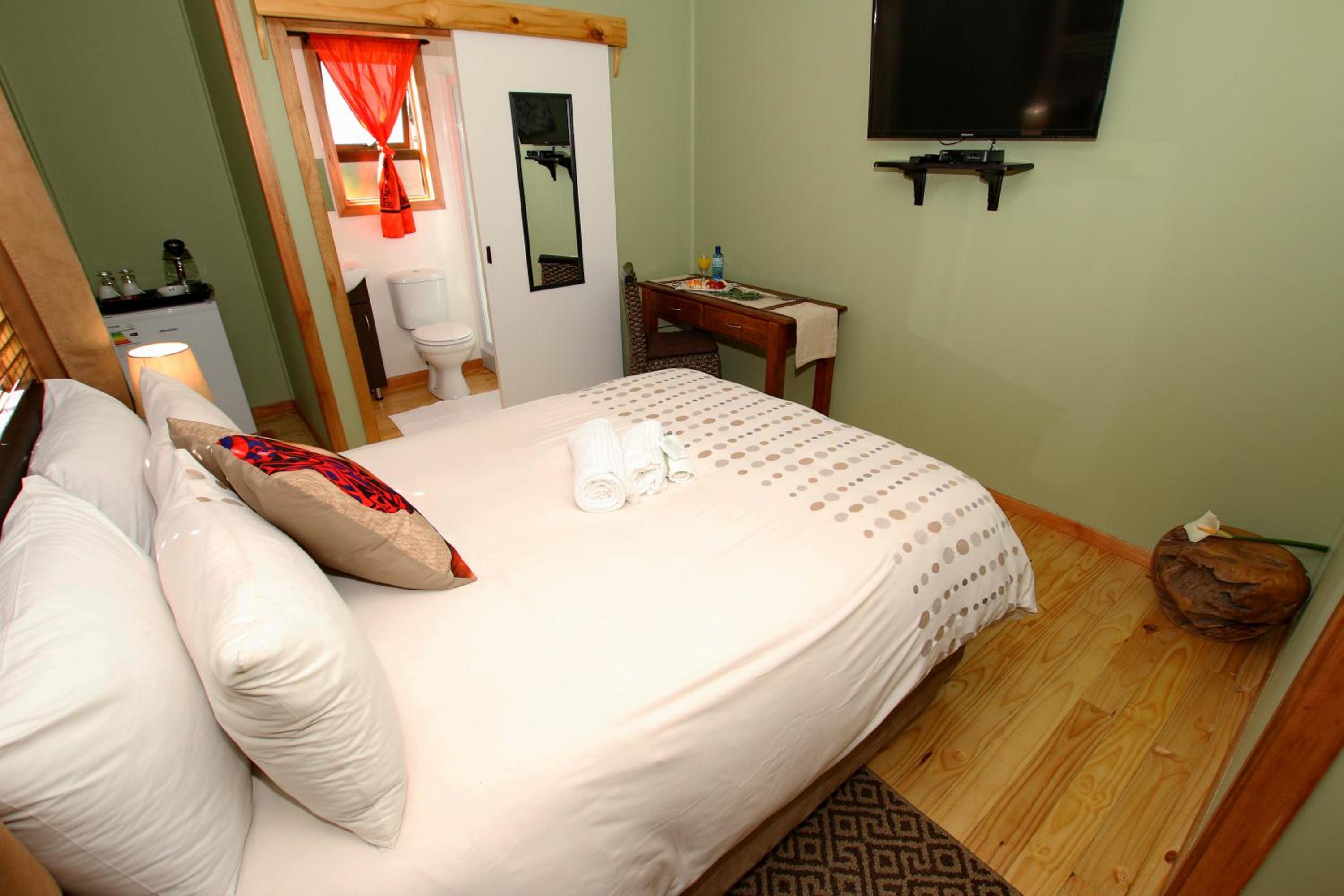 Summer Garden Guest House (The Palms)
