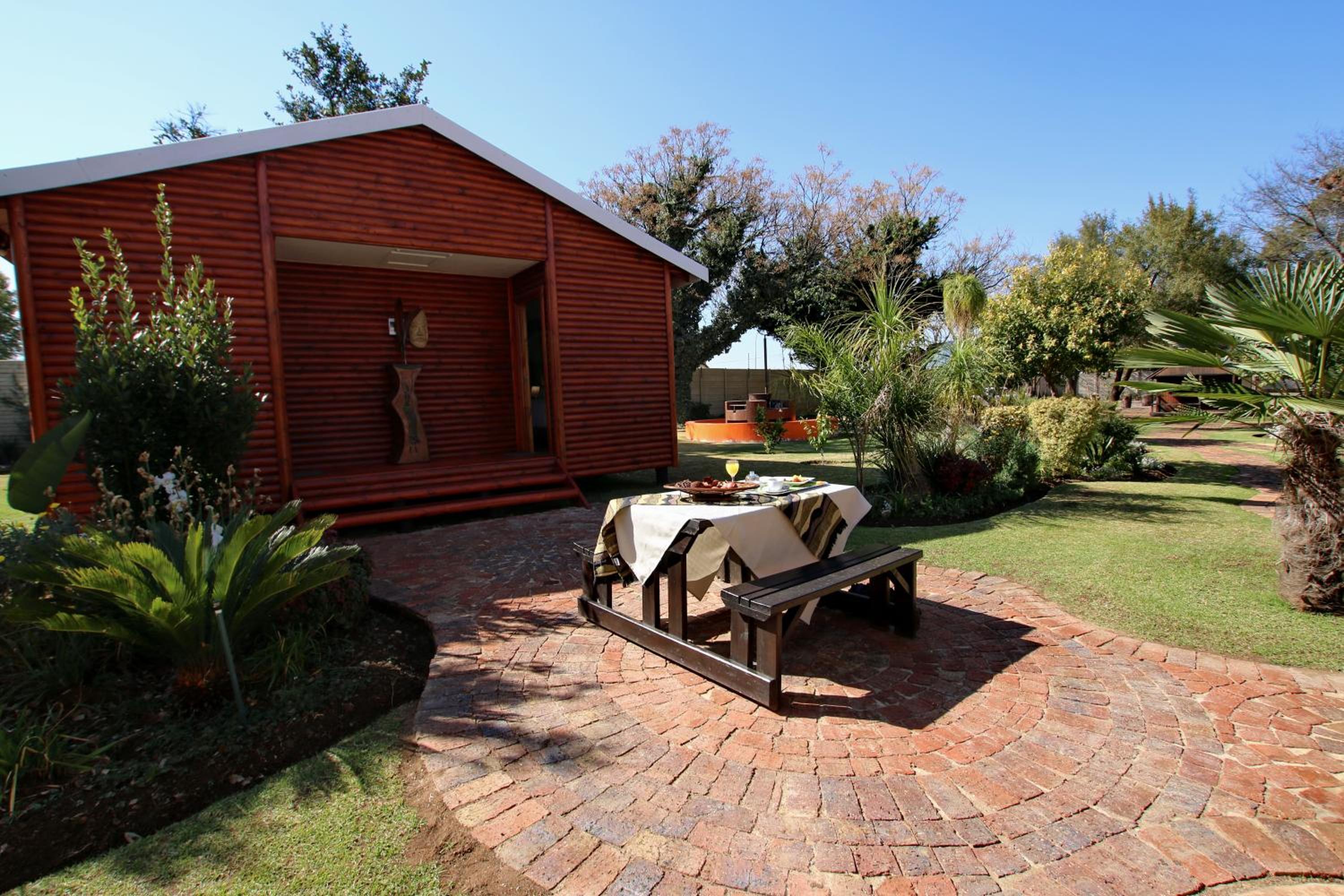 Summer Garden Guest House (The Palms)