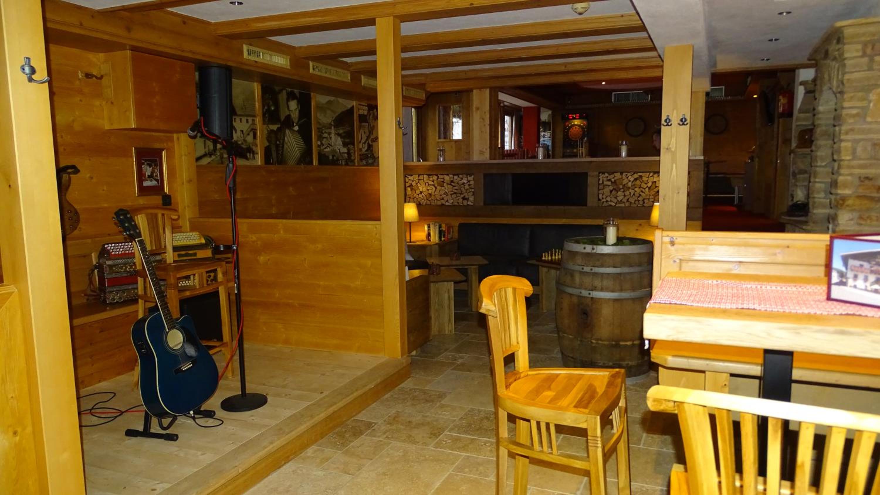 Photo 42