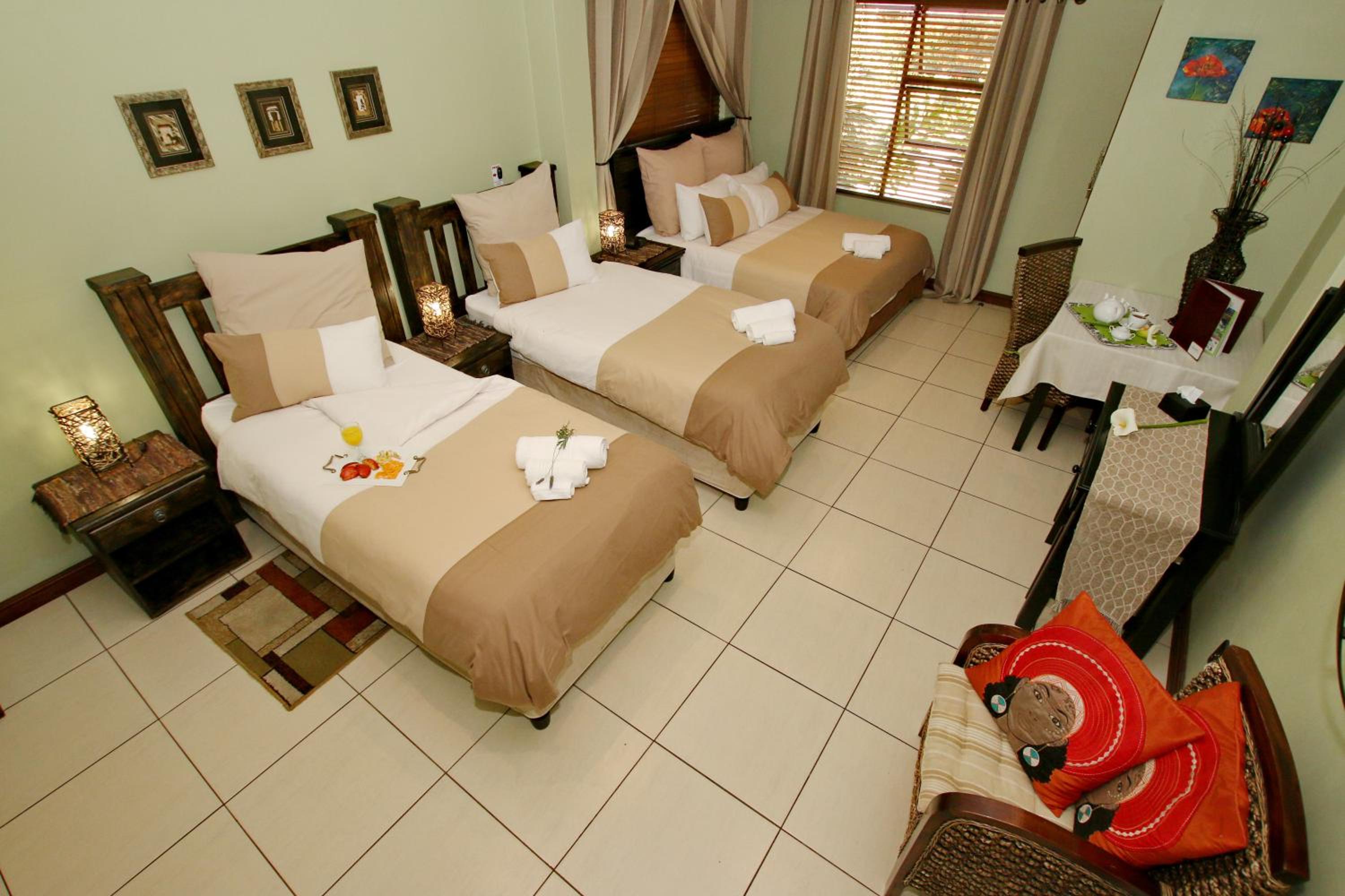 Summer Garden Guest House (The Palms)