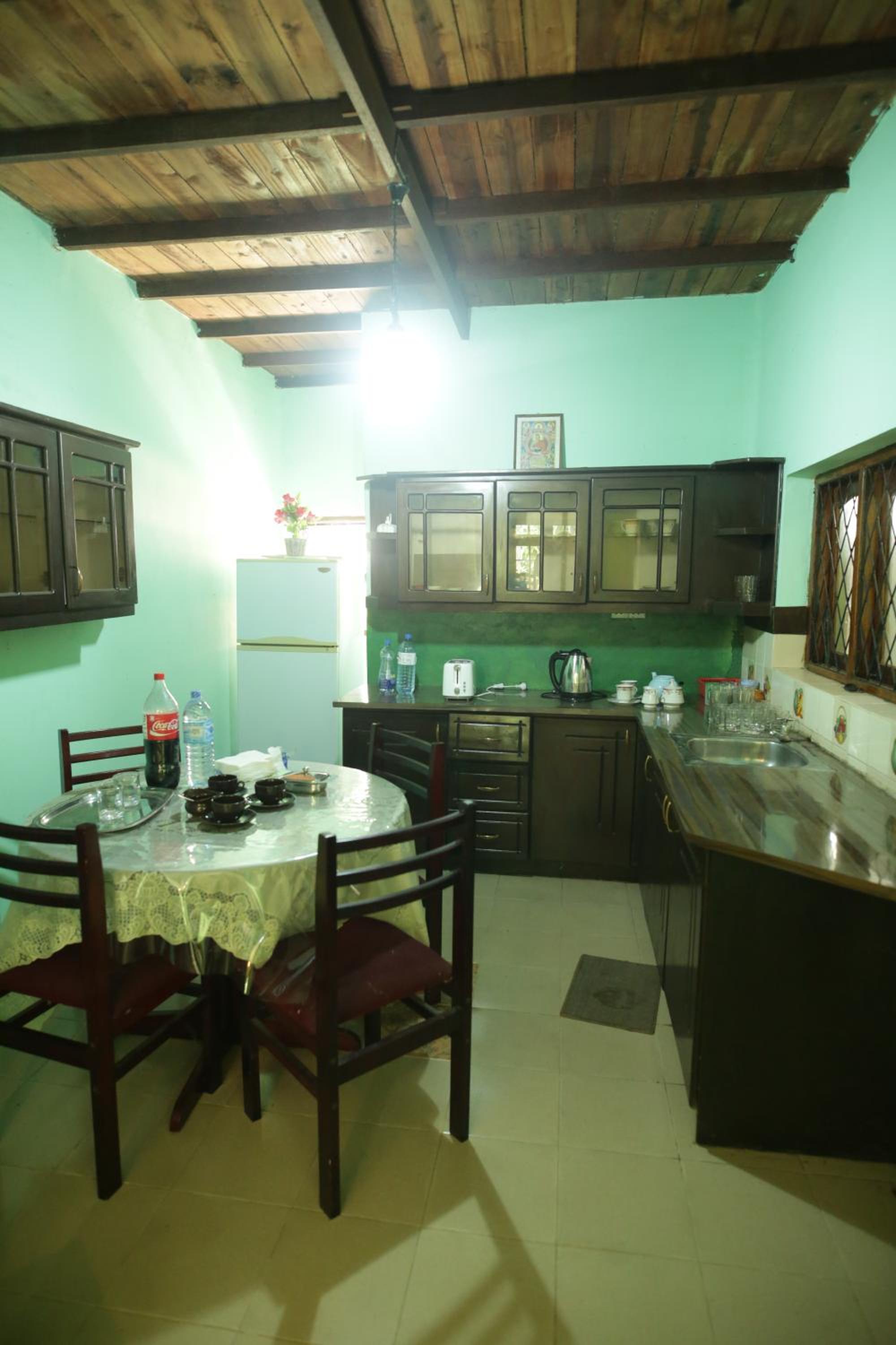 Araliya Holiday Bungalow