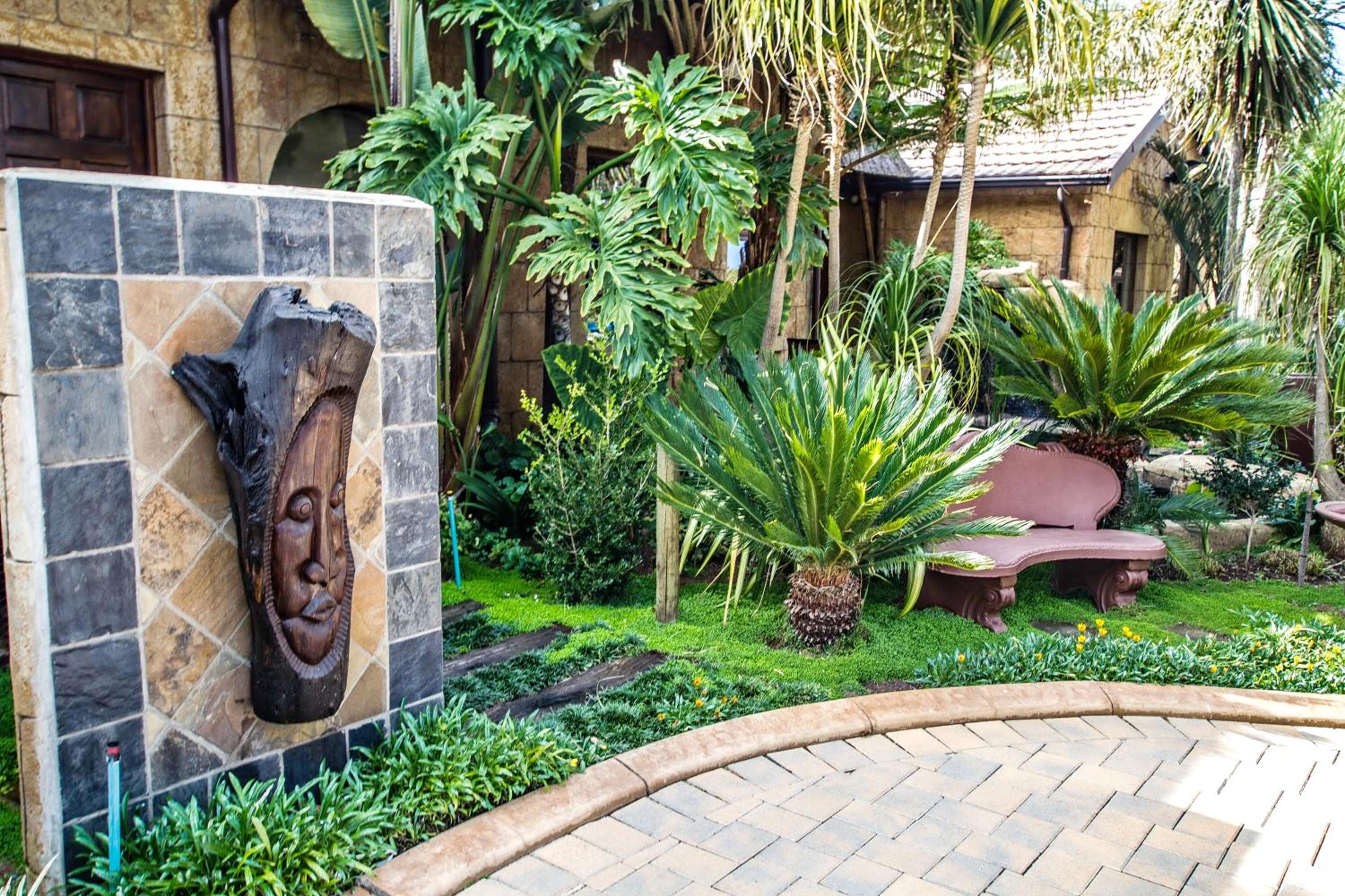 Summer Garden Guest House (The Palms)