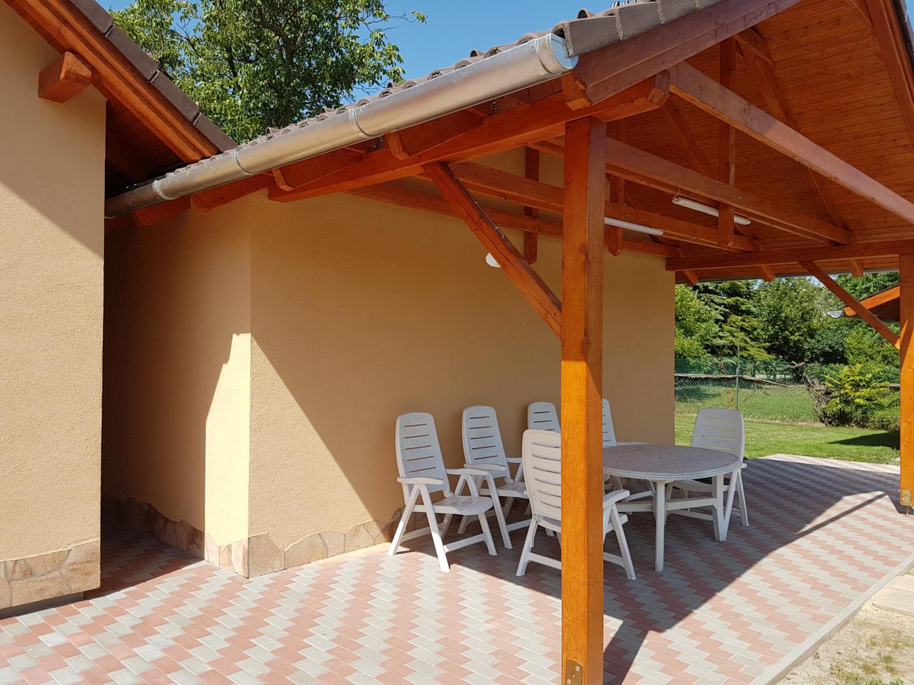 Dzsigoló Apartment view 5