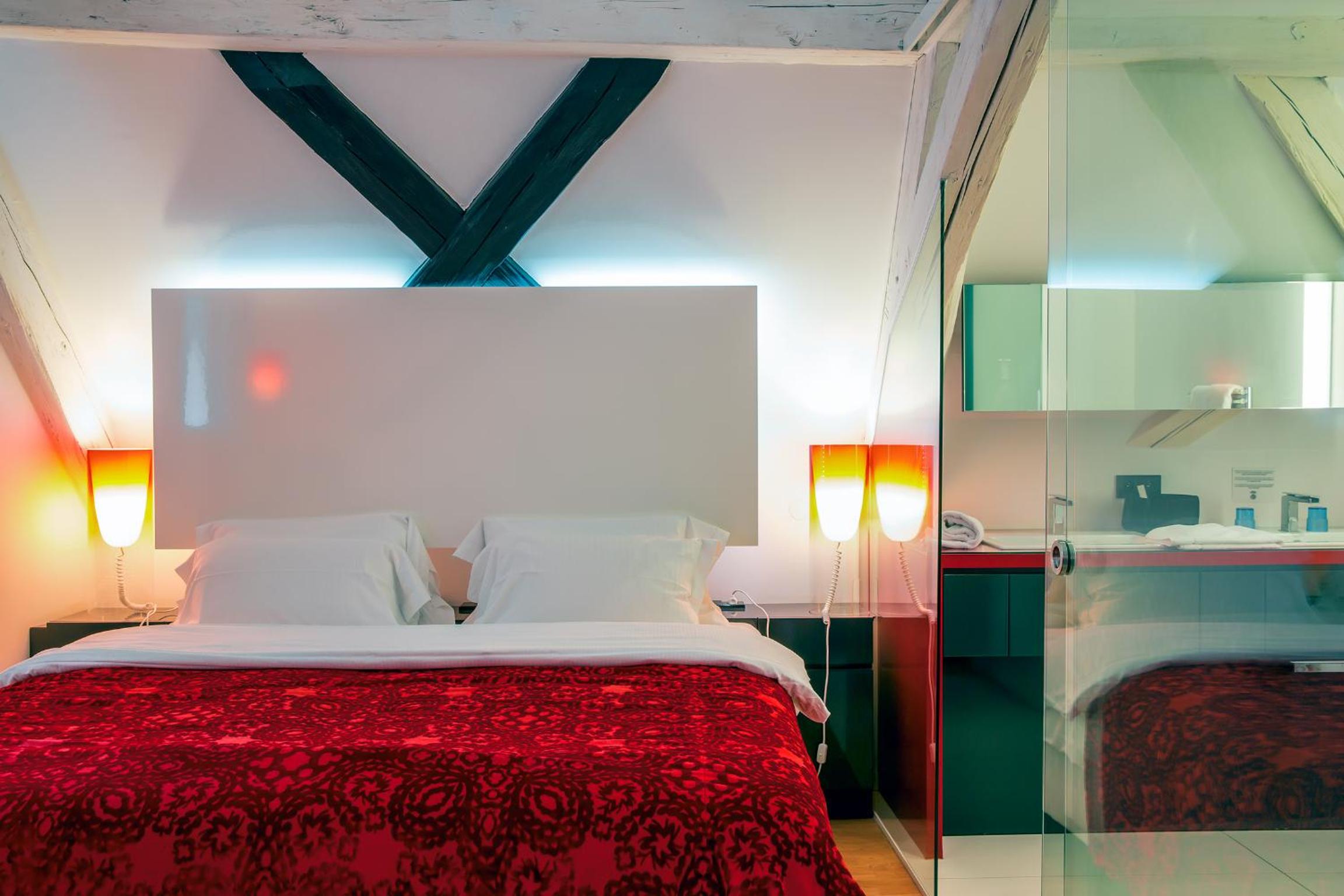 hotel room