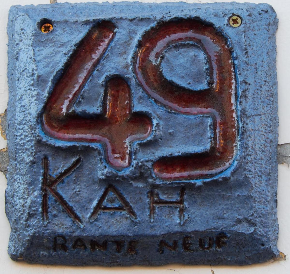 Au 49