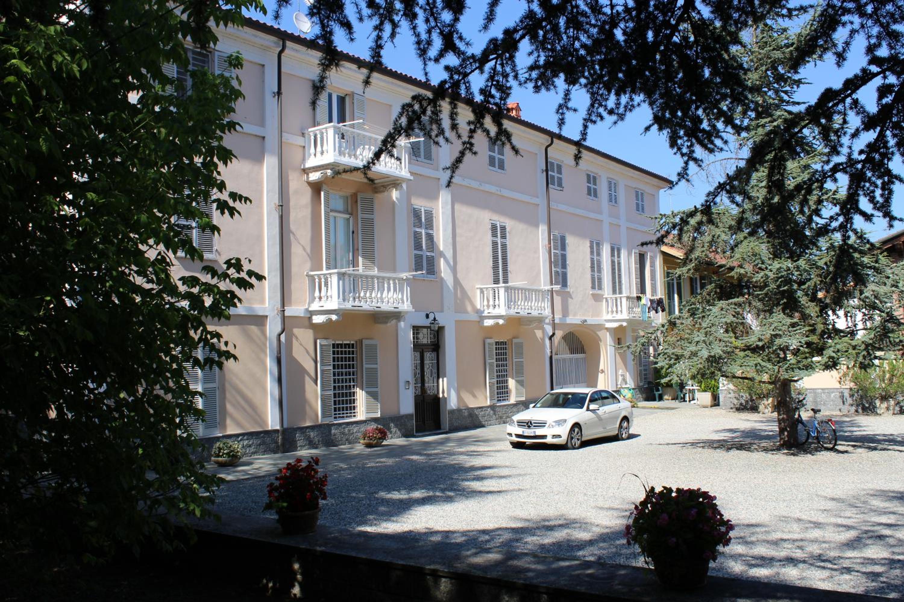 Villa Goria view 2