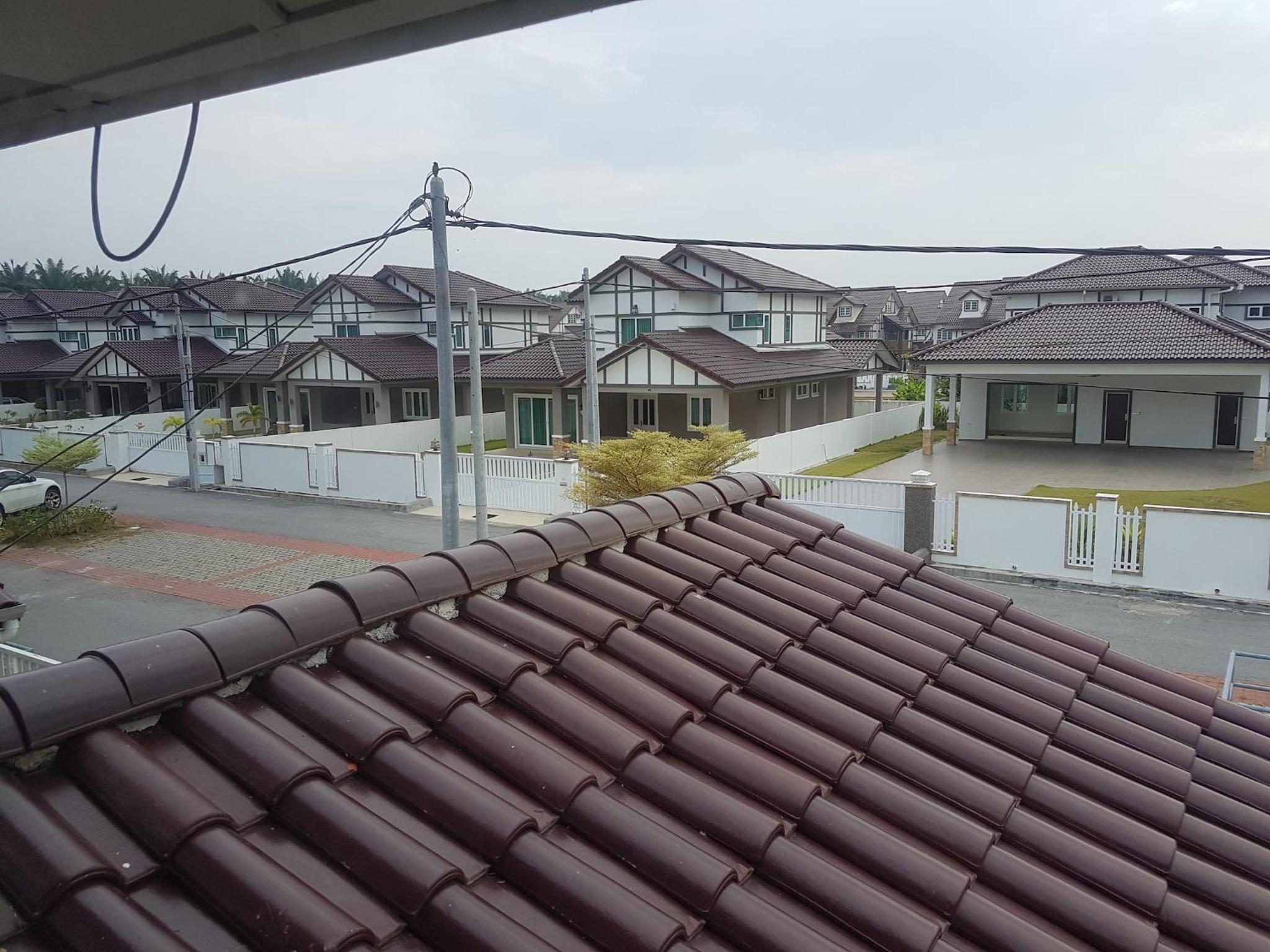Sitiawan Homestay Entire Semi D house