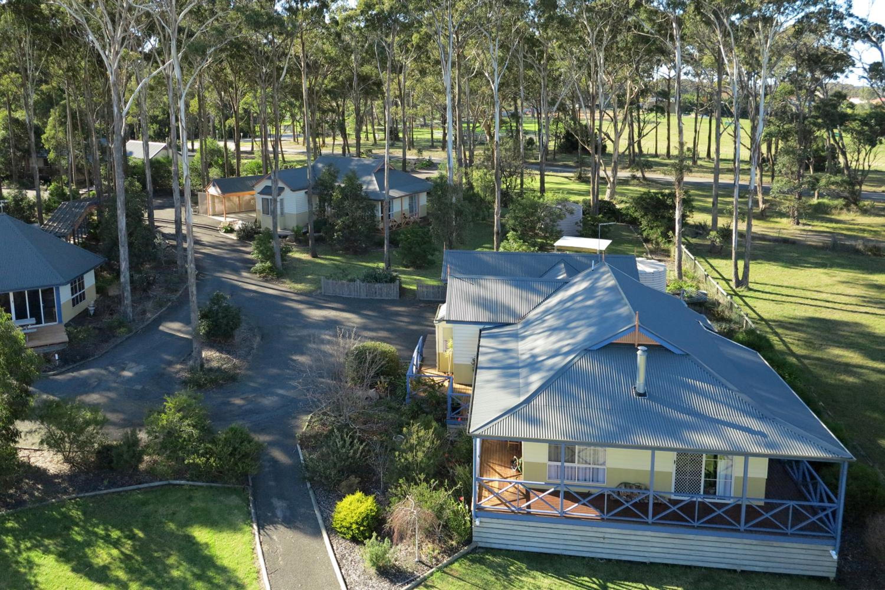 Waverley House Cottages
