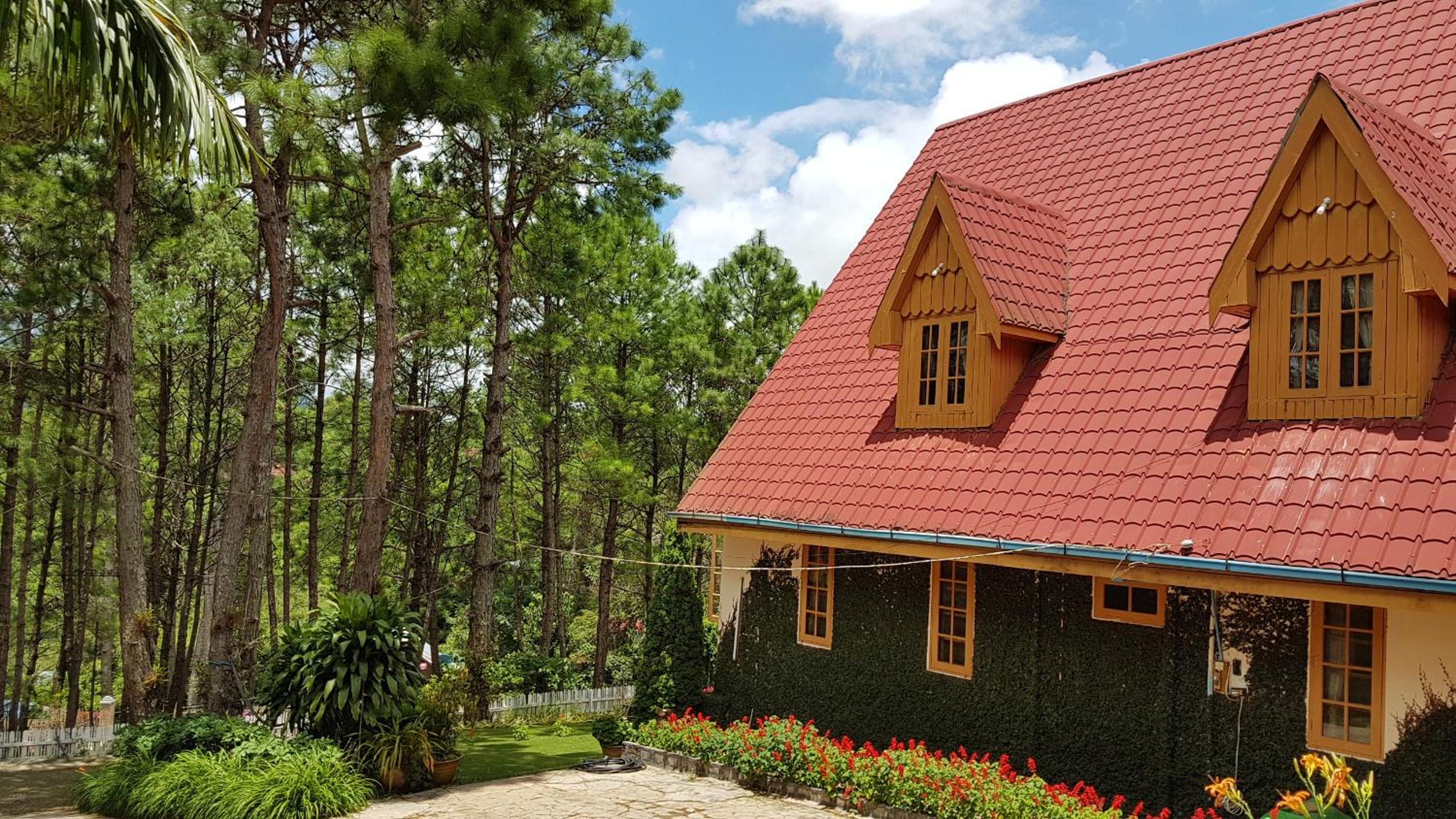 Hillock Villa