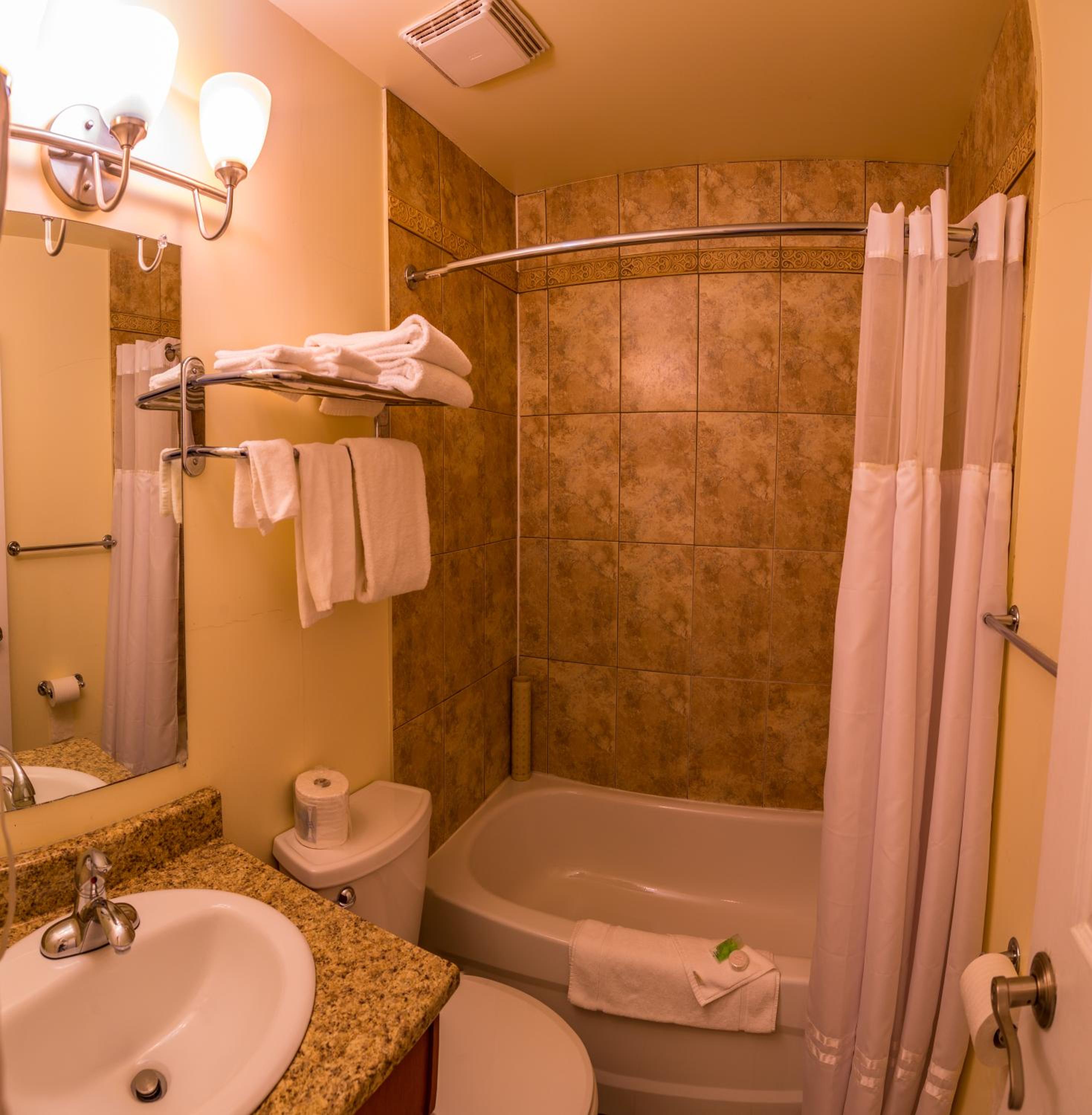 Sahara Courtyard Inn Penticton