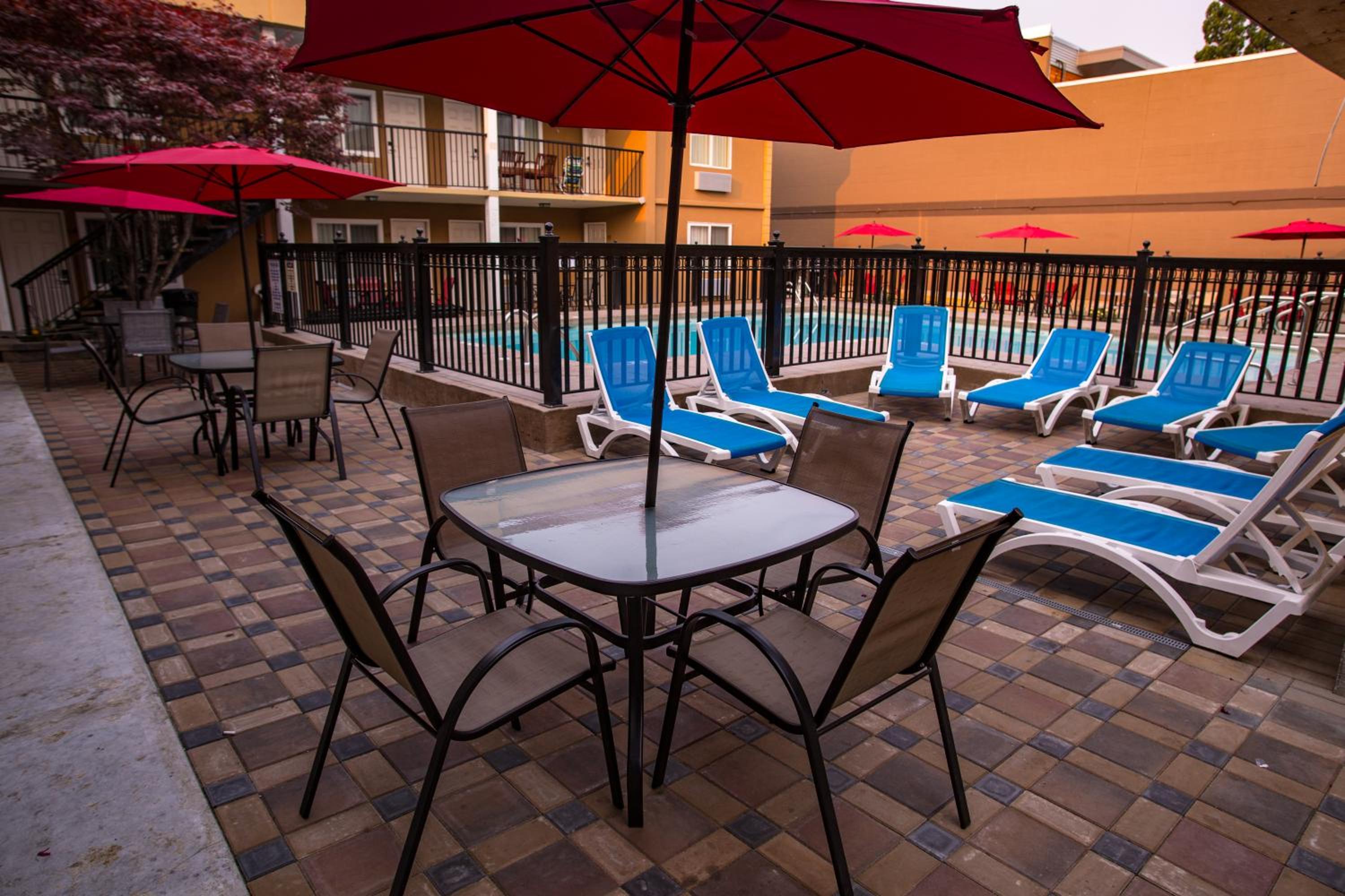 Sahara Courtyard Inn Penticton