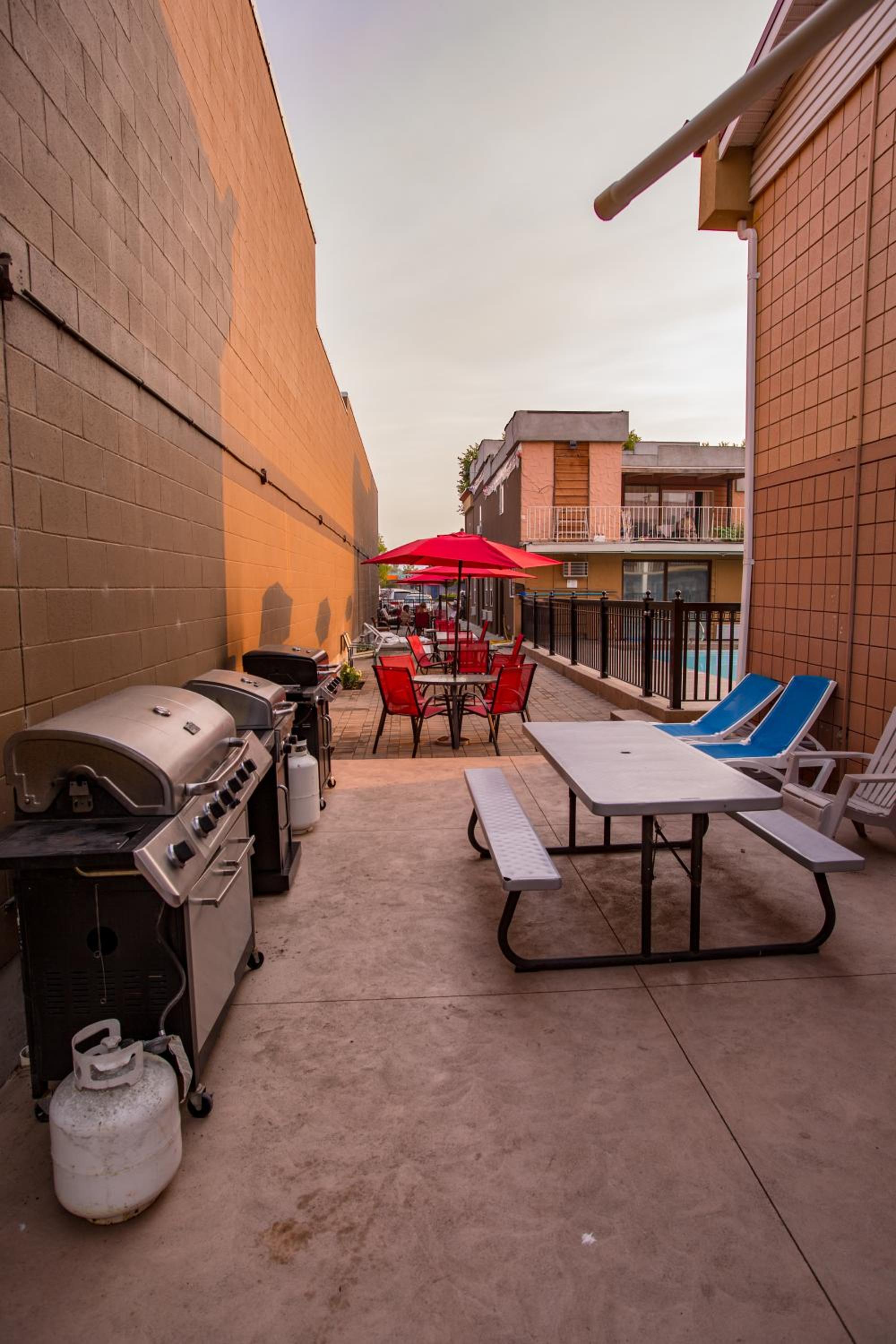 Sahara Courtyard Inn Penticton