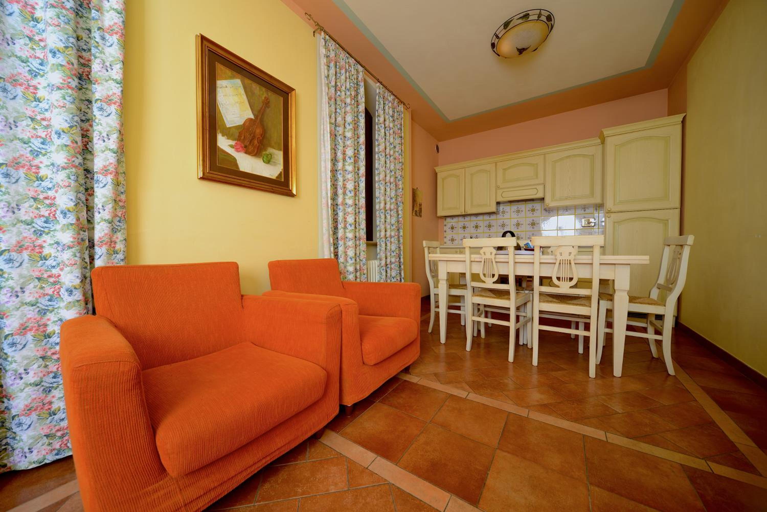 Residenze L'Uncinaia Holiday House