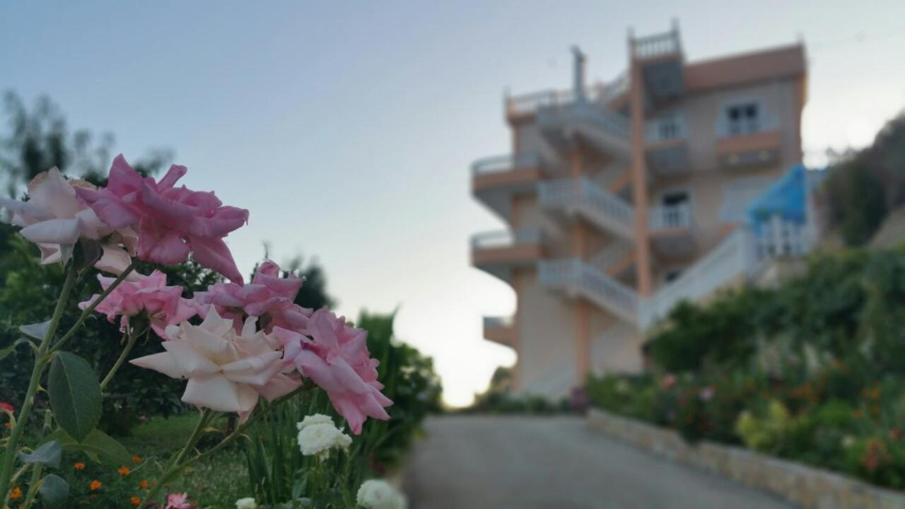 Lumra Rooms