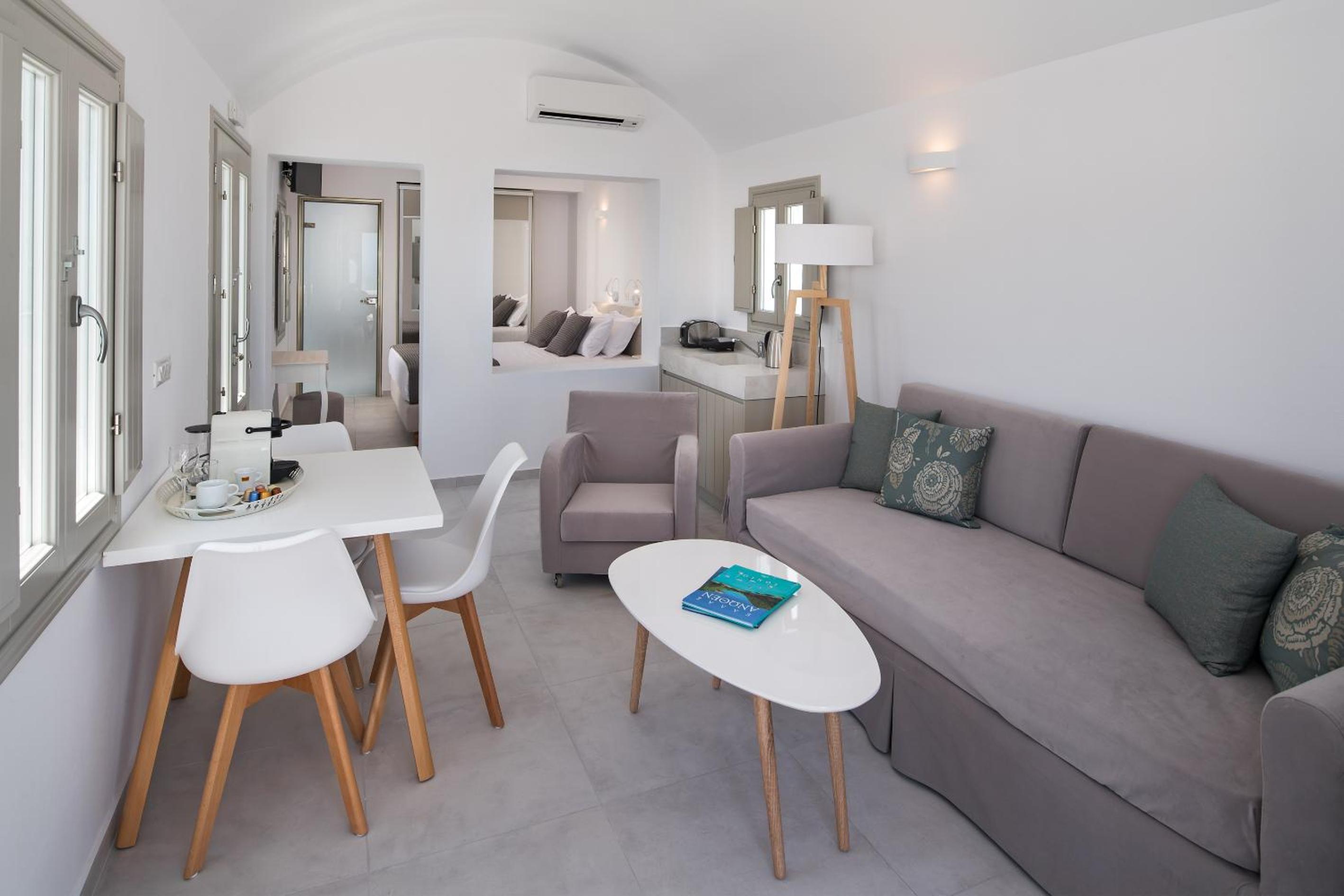 Altemar Suites