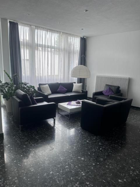 Studio 69 mit Hallenbad und Sauna by MoniCare
