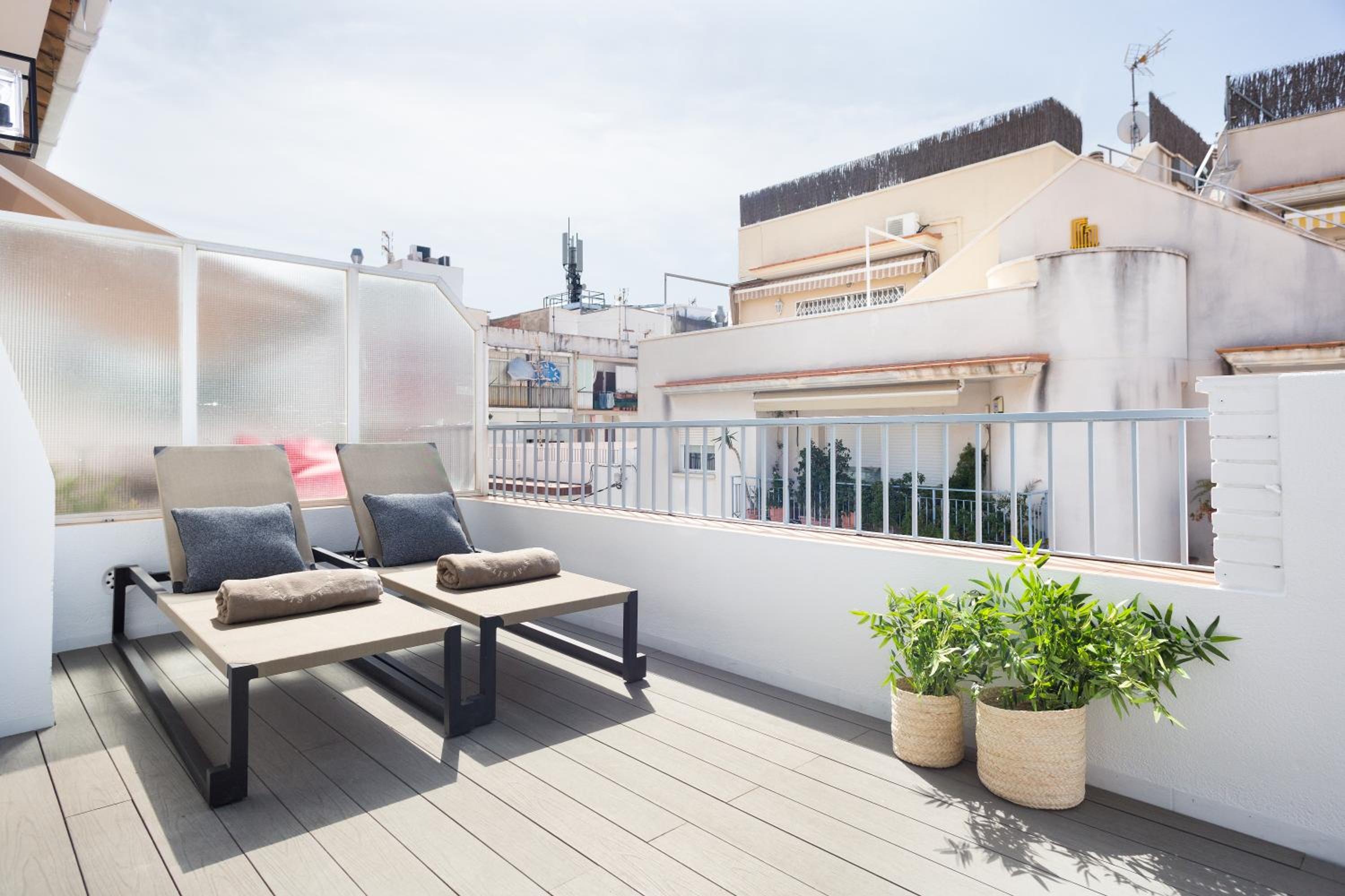 Sitges Group Calm Beach en Sitges — balance & terrace