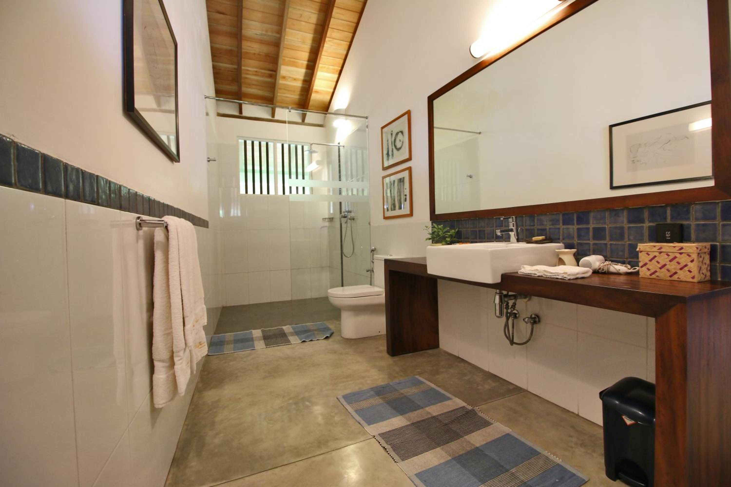 Villa Saffron Hikkaduwa