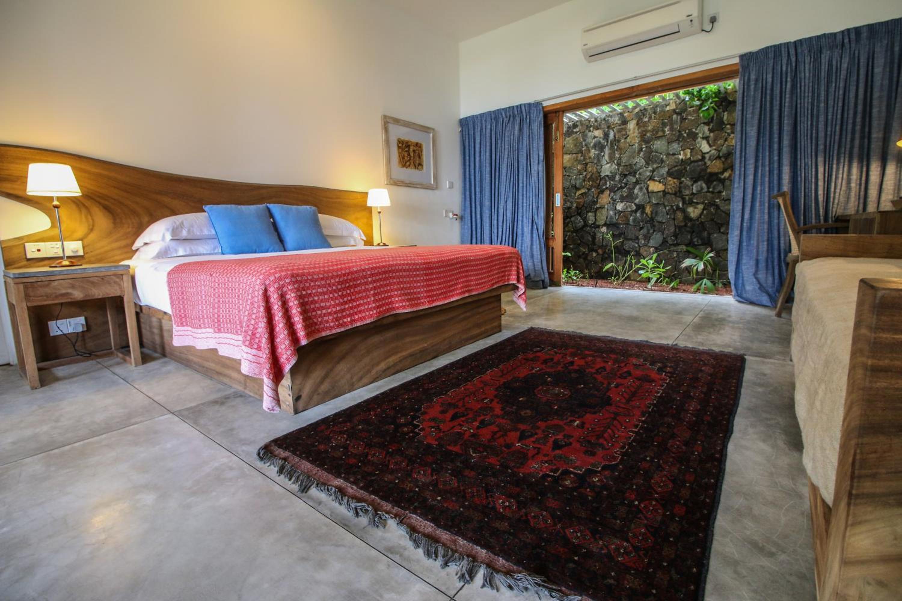 Villa Saffron Hikkaduwa