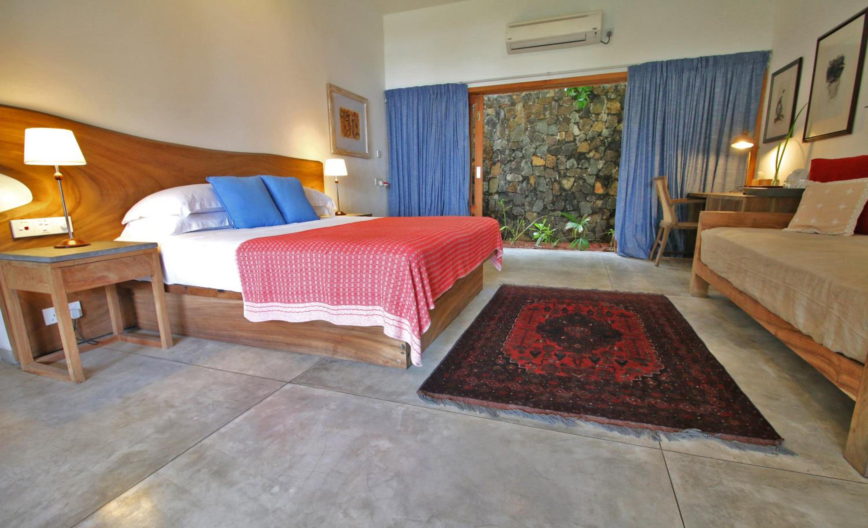 Villa Saffron Hikkaduwa