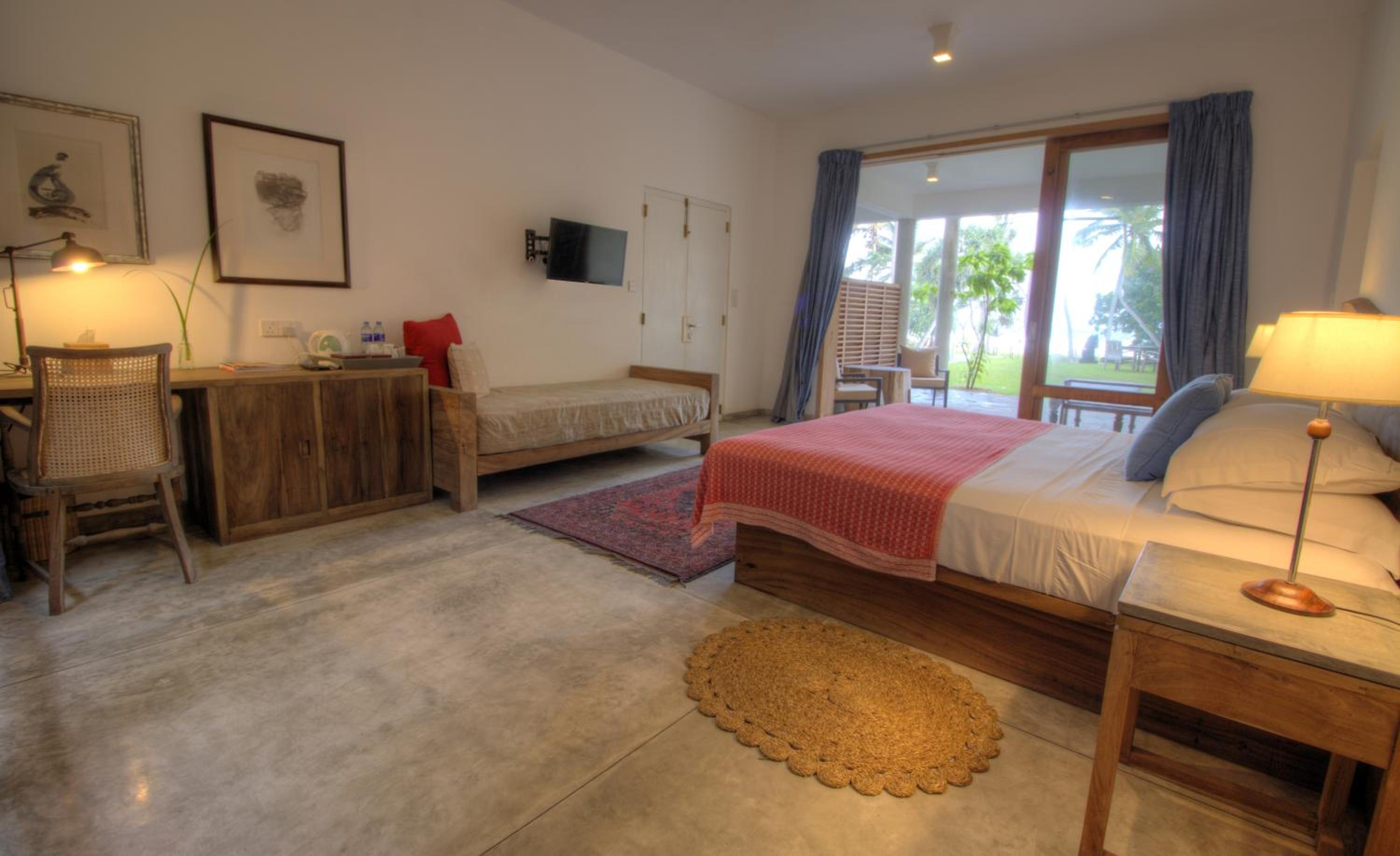 Villa Saffron Hikkaduwa