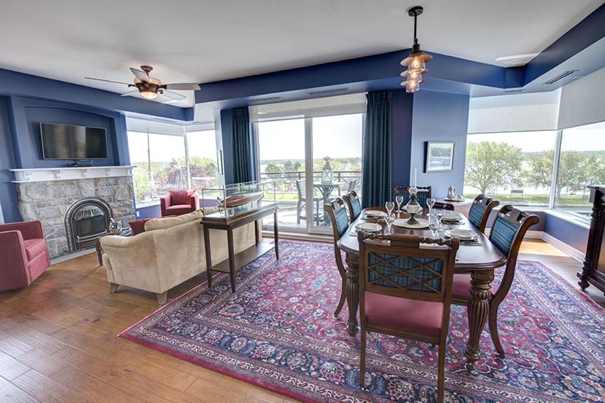 Brockville Vacations - Tall Ships Landing Coastal Resort - Property Image 11