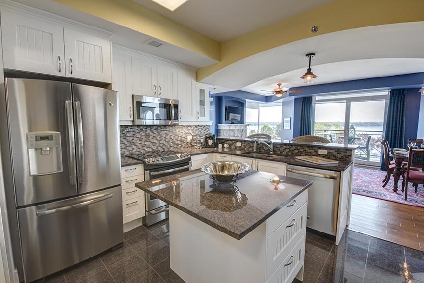 Brockville Vacations - Tall Ships Landing Coastal Resort - Property Image 13