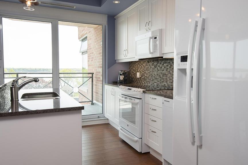 Brockville Vacations - Tall Ships Landing Coastal Resort - Property Image 8