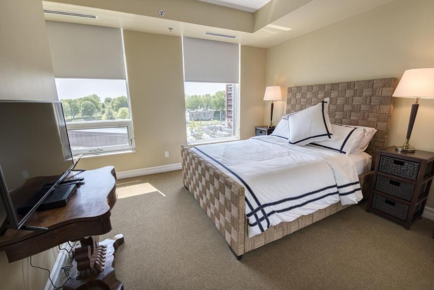 Brockville Vacations - Tall Ships Landing Coastal Resort - Property Image 36