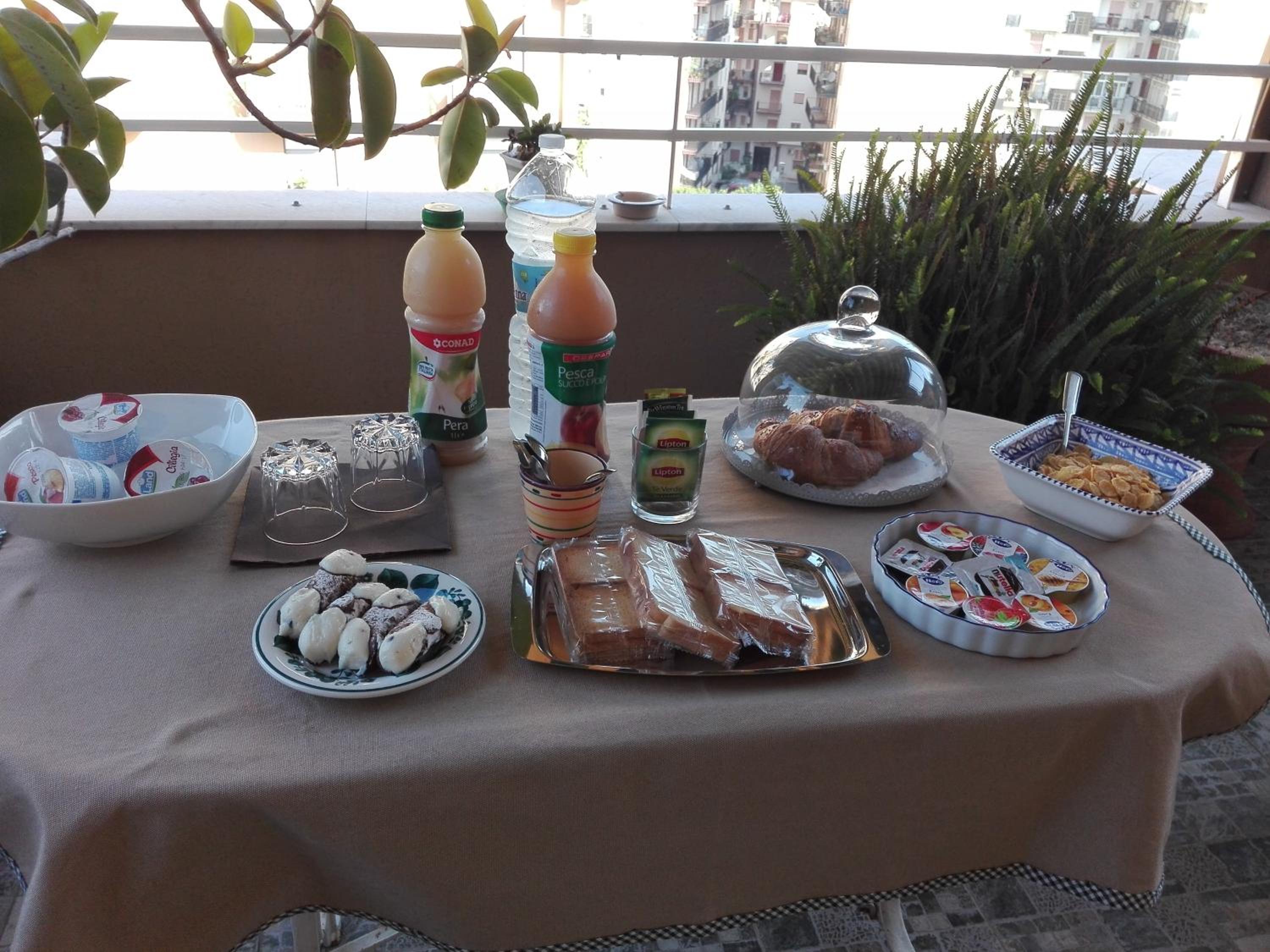 B&B Pisani en Palermo — dining