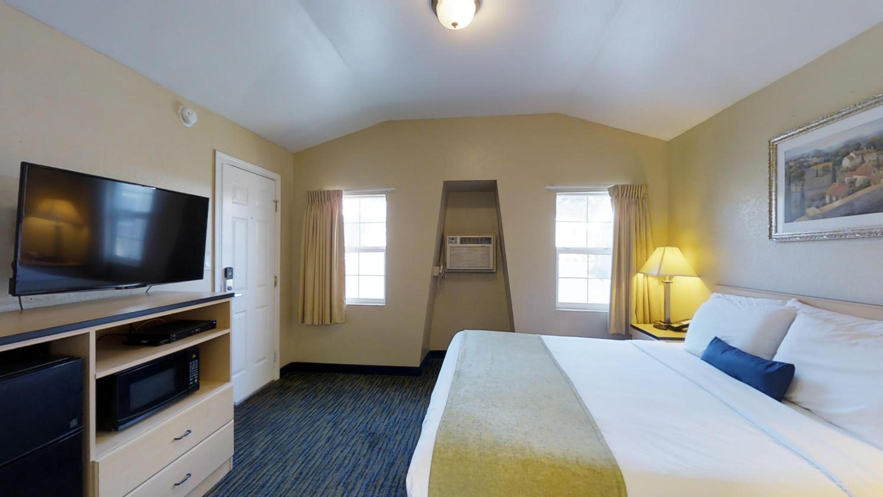 Maui Vacations - Napa Discovery Inn - Property Image 5