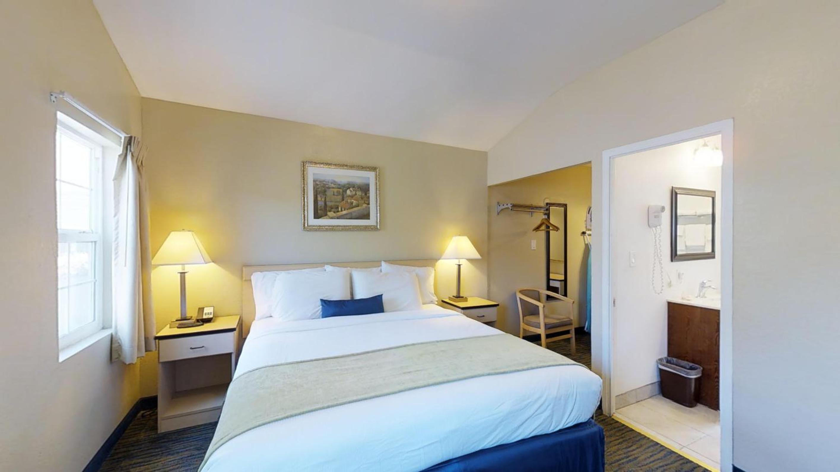 Maui Vacations - Napa Discovery Inn - Property Image 3