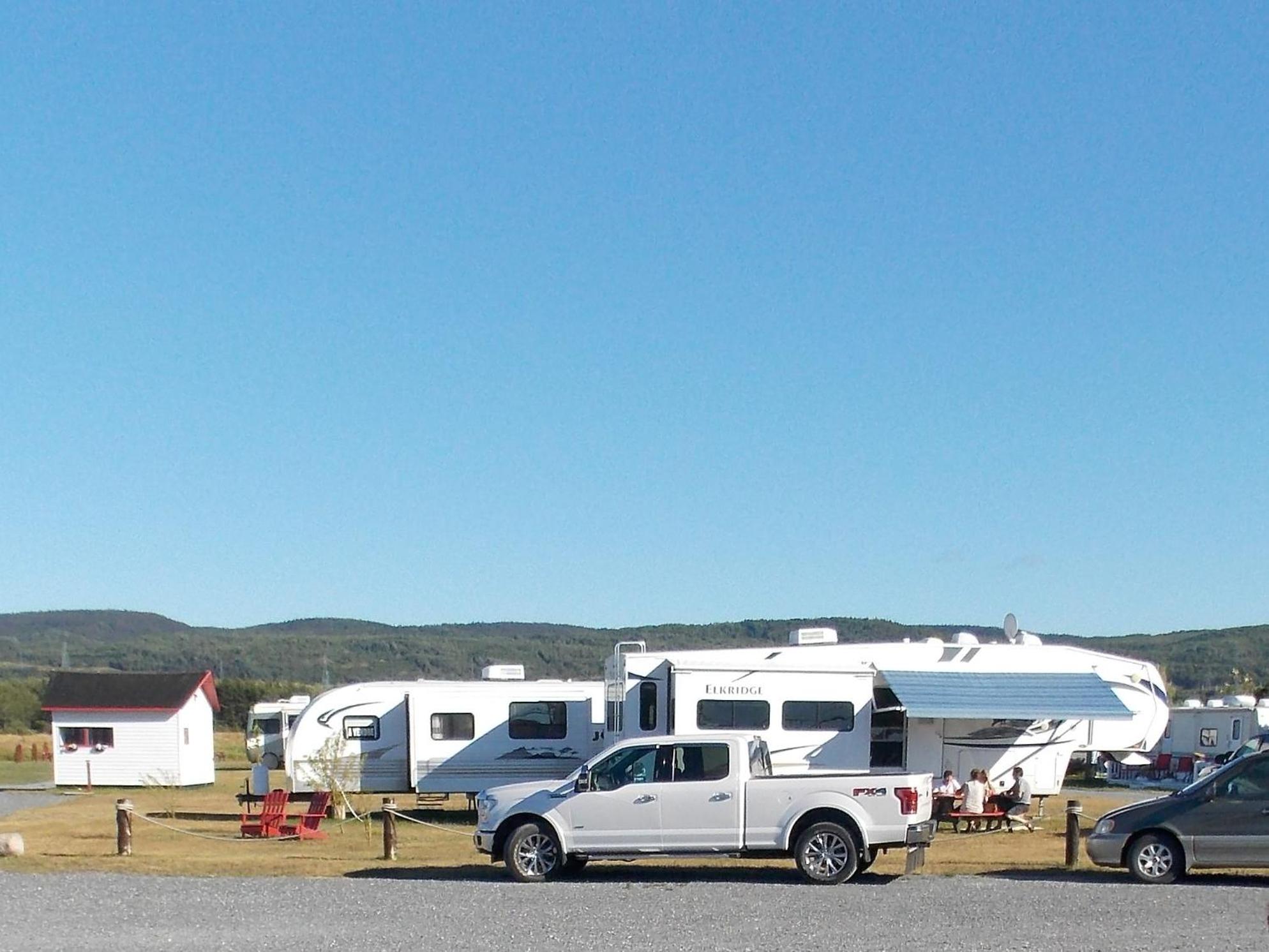 Le Pirate Motel et Camping