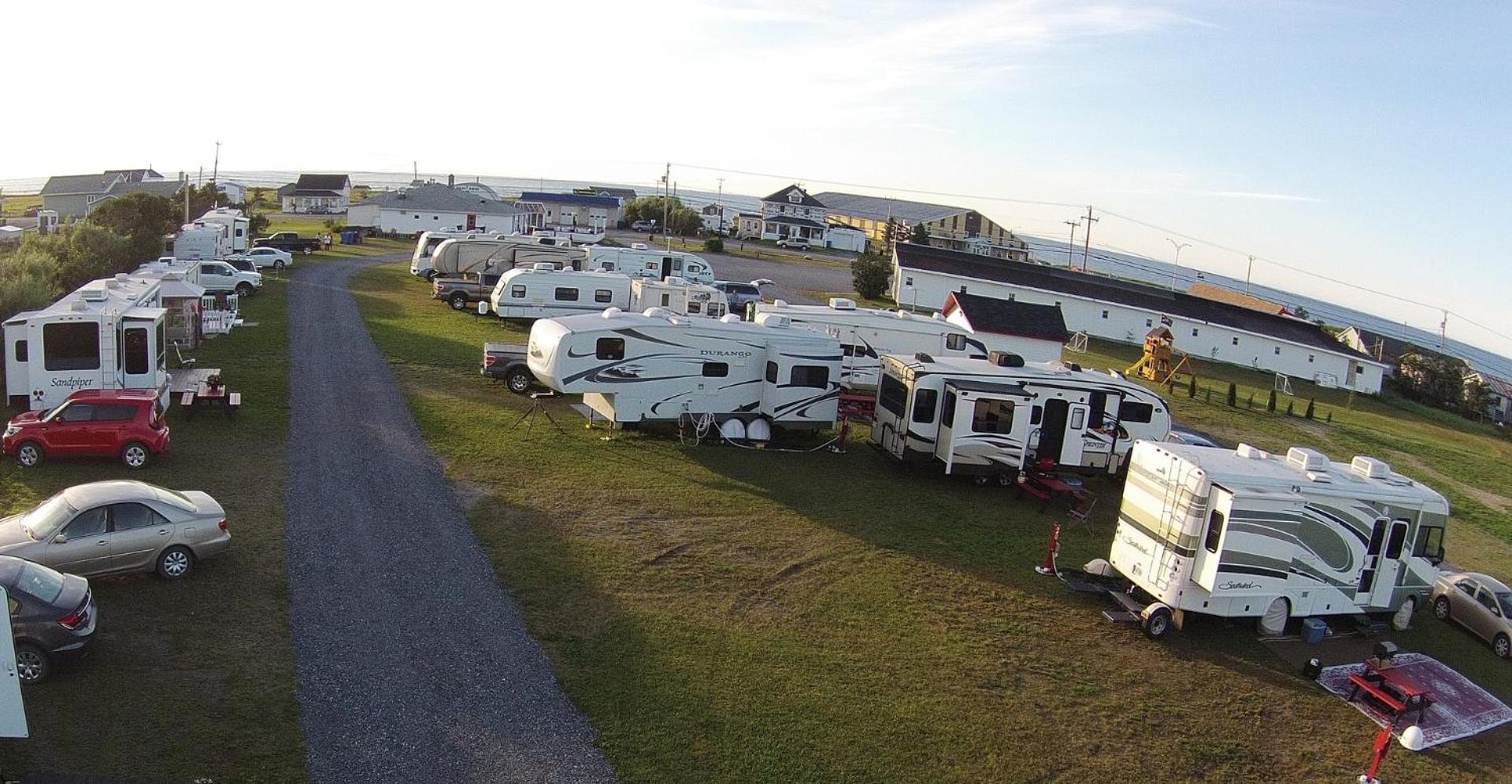 Le Pirate Motel et Camping
