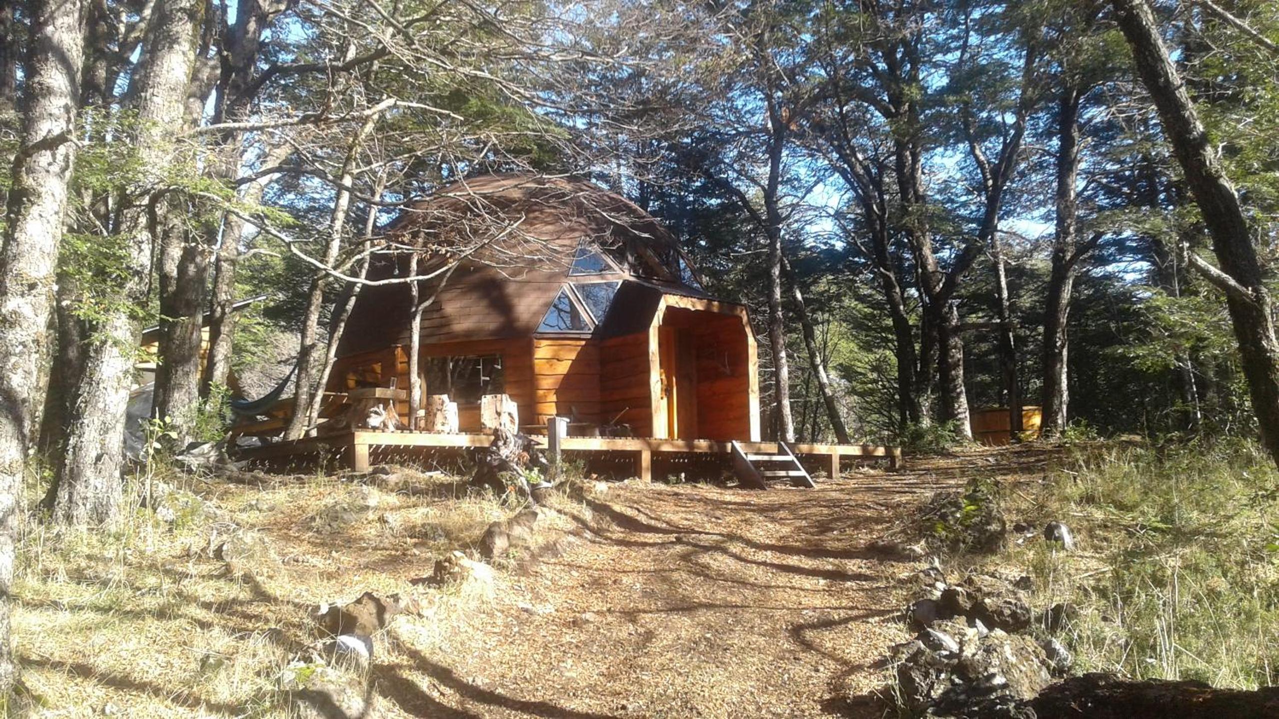 Domos Entre Bosques